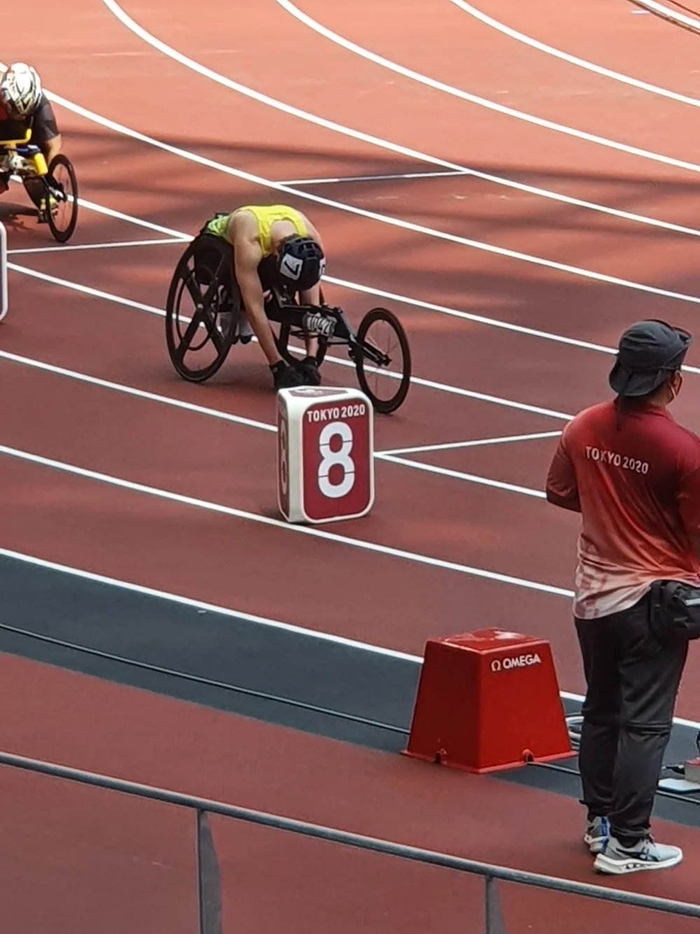 Head Down for the 400!