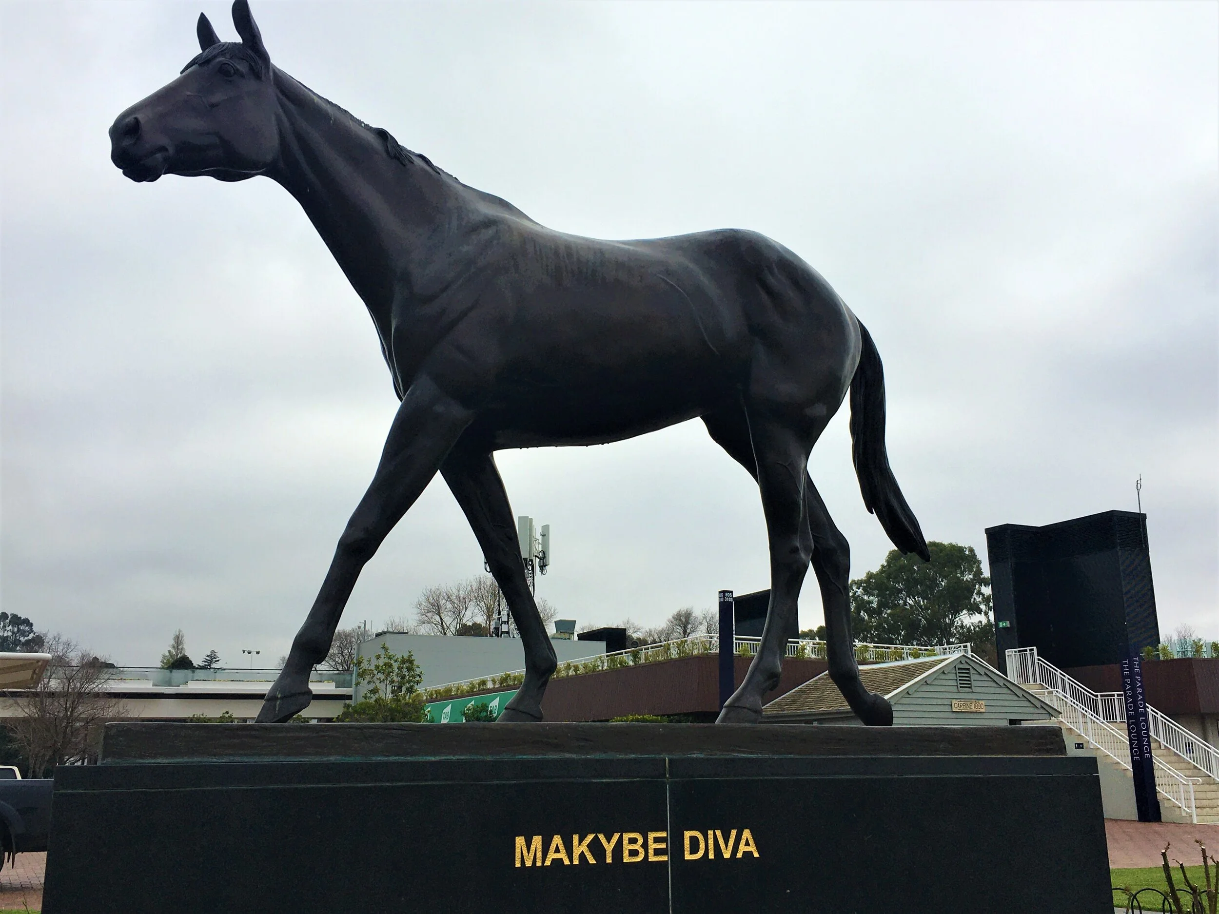7 Makybe Diva statue 1.JPG