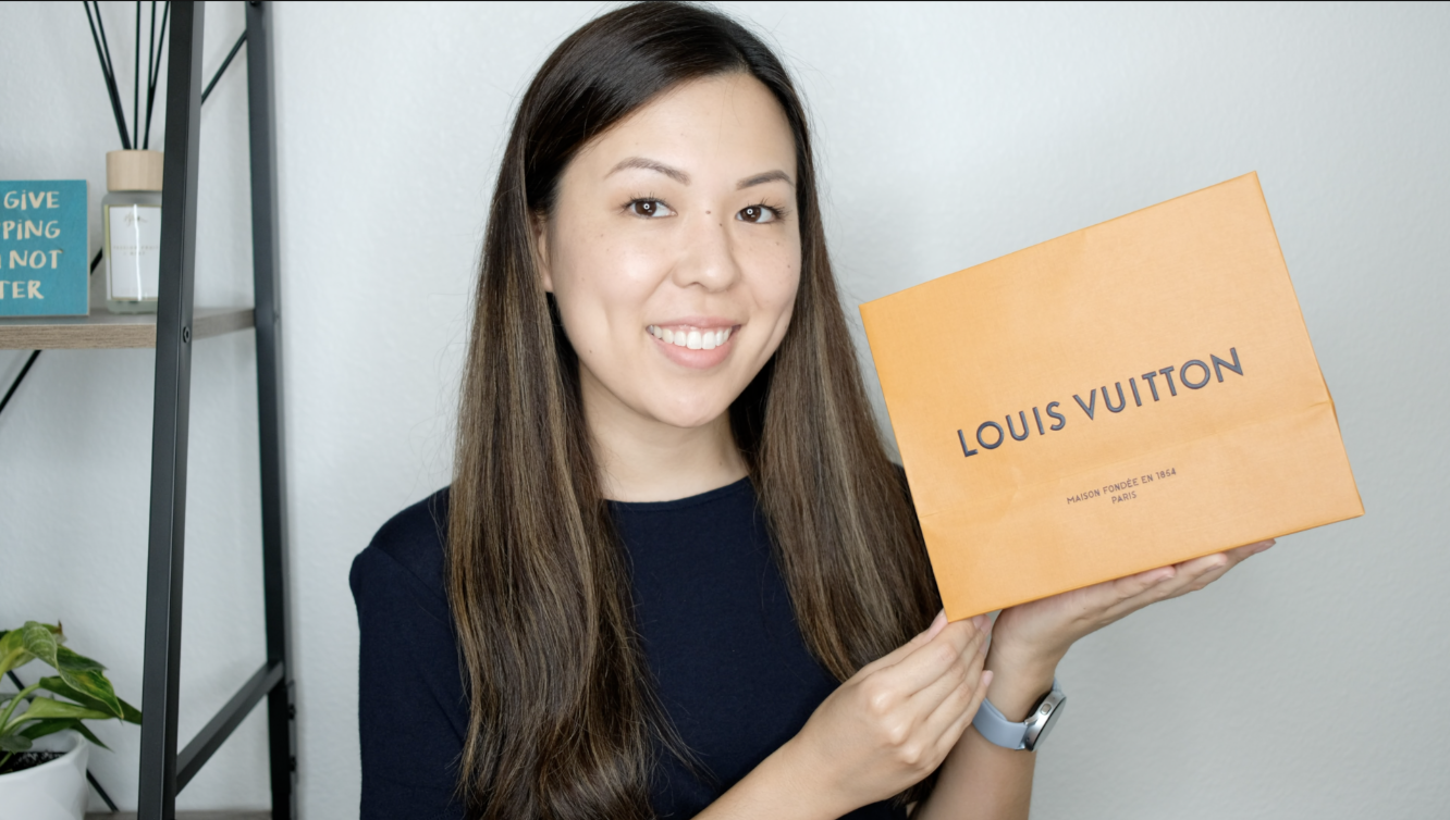 Unboxing Louis Vuitton NEW VERSION of the Victorine Wallet