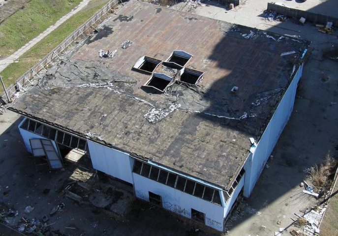 Фото: Wikimapia. Будівля ФОК до демонтажу.