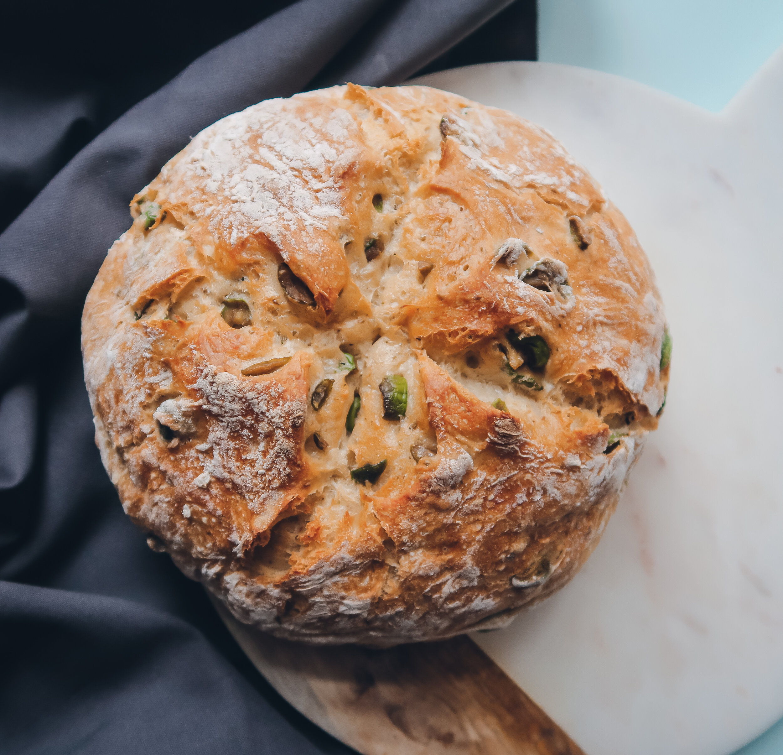 Easy No-Knead Olive &amp; Herb Bread