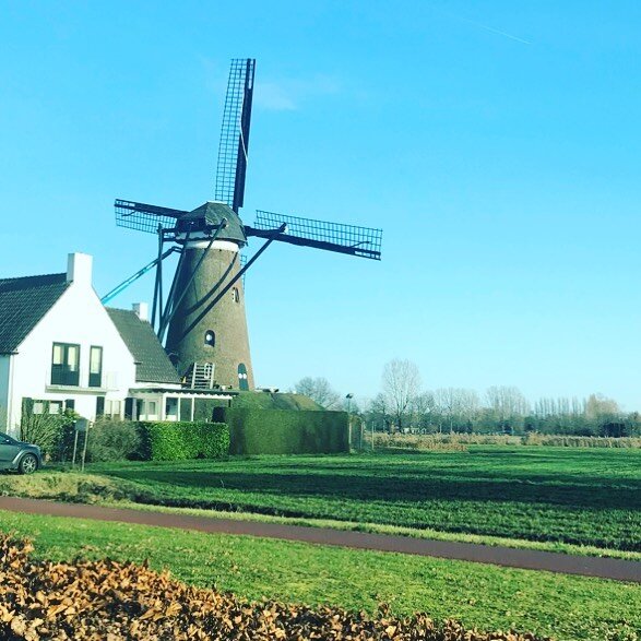 #netherlands Our pre-lockdown trip to the Netherlands was amazing! On our way to Amsterdam (more photos to come!) we came across this beautiful windmill! 😍 Have you visited the Netherlands? Seen the windmills and walked amongst the tulips? Most of t