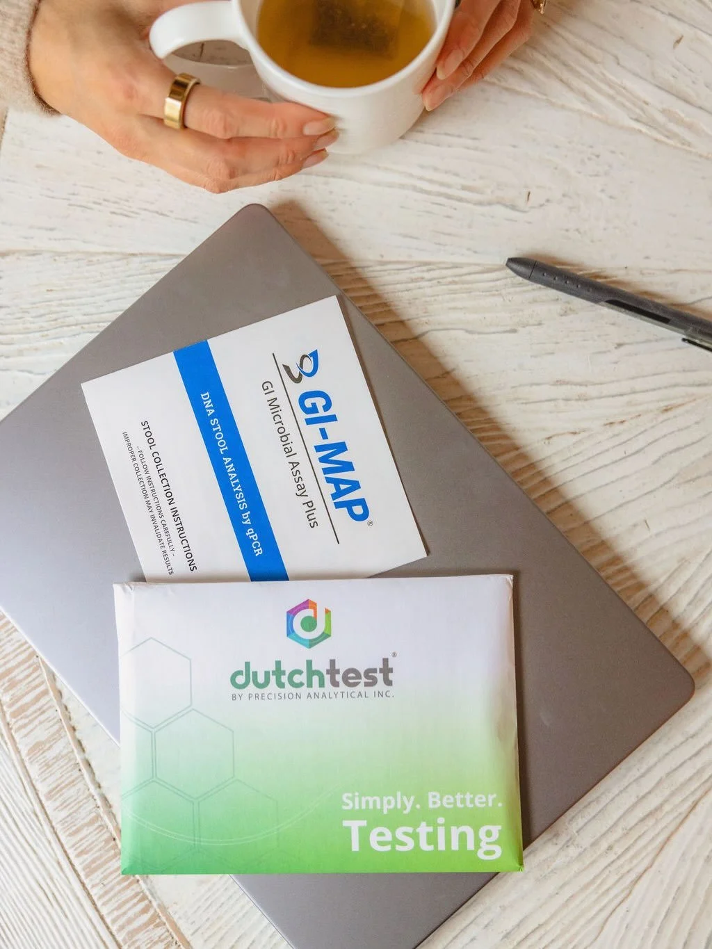 Your symptoms are signals &mdash; not random. This is where we stop guessing and start getting answers. 👇
I&rsquo;m excited to share two of my signature programs:
✨ Gut Health Intensive with GI Map @dxsolutionslab 
✨ Hormone Health Intensive with @d