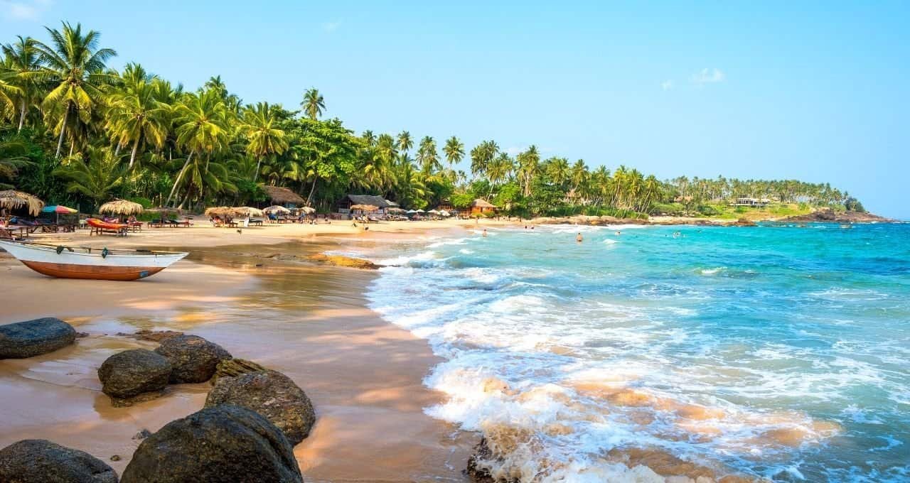 Palm-Beach-Sri-Lanka.jpg