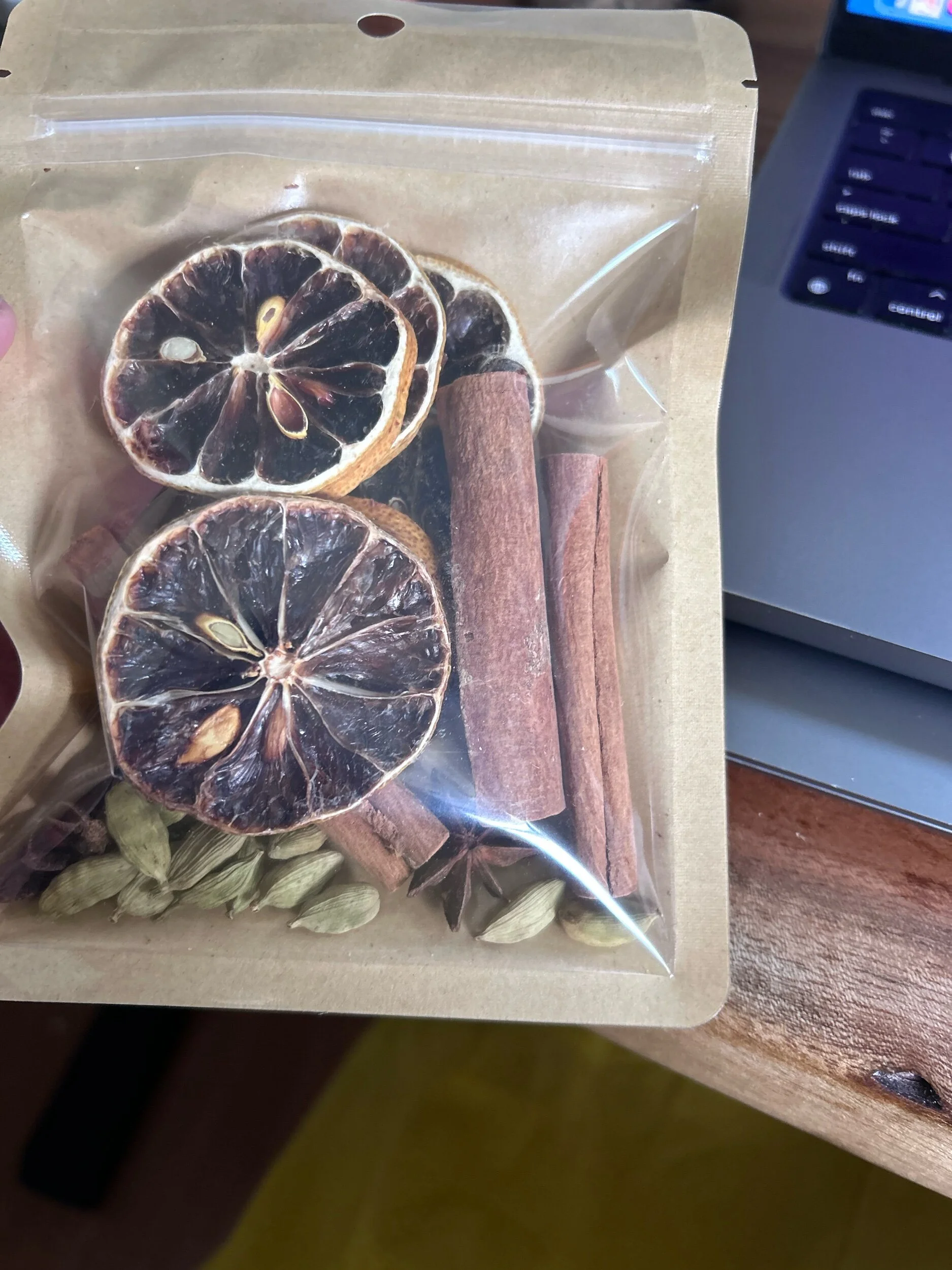 8A12AFB8-64AE-4A92-A63F-0B9D828C06E1