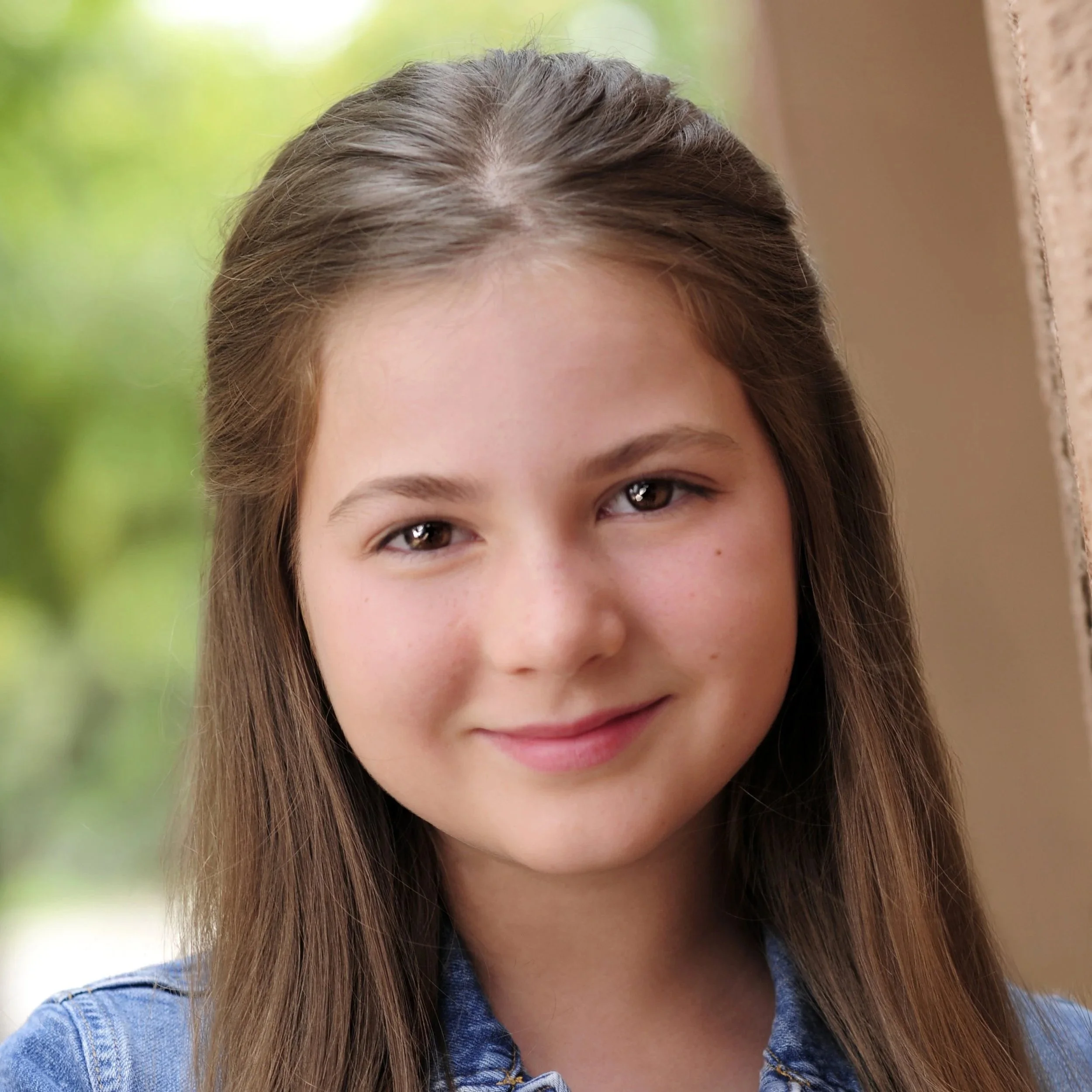 ANNISTON BAUER