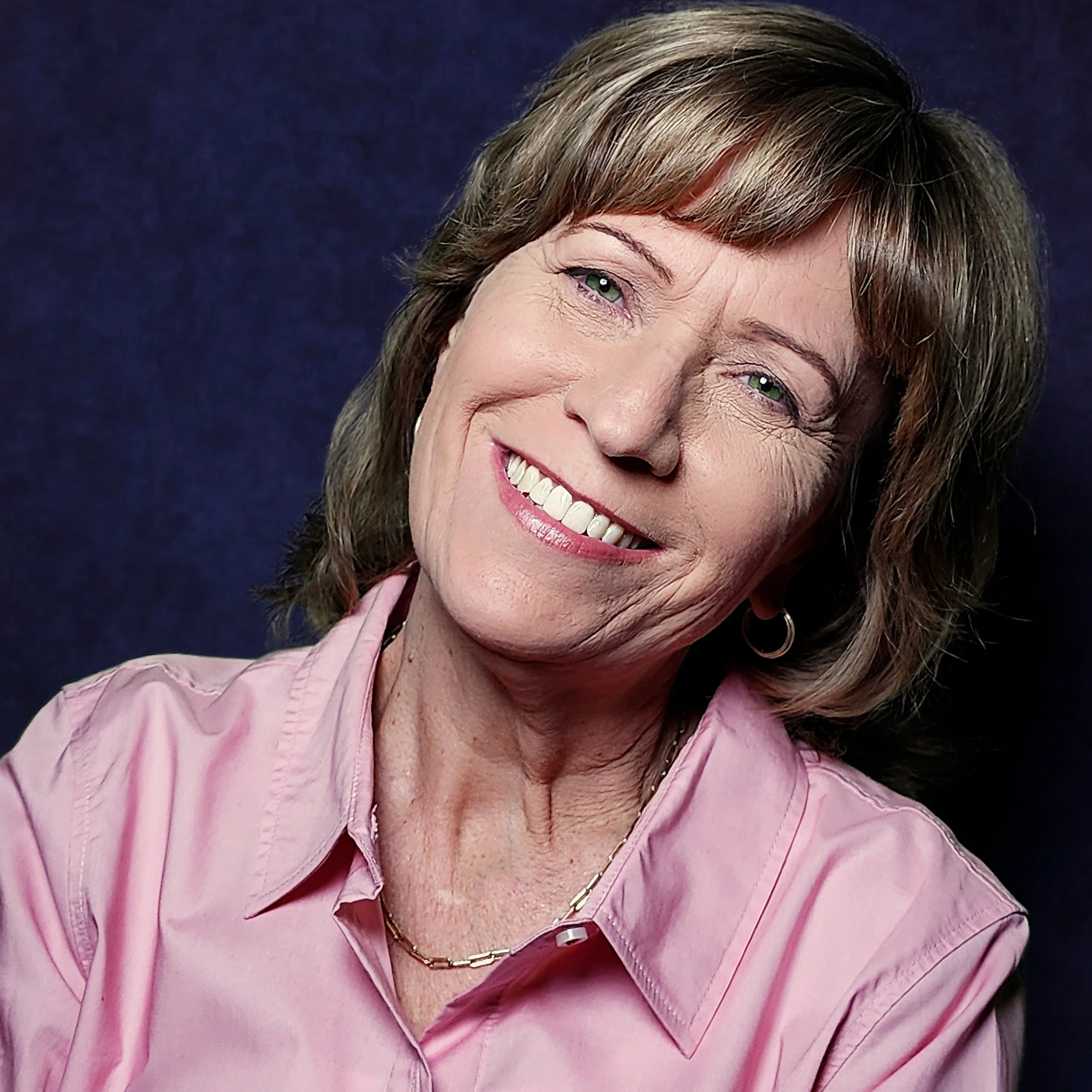 Julie McAllan_Headshot 2.jpg