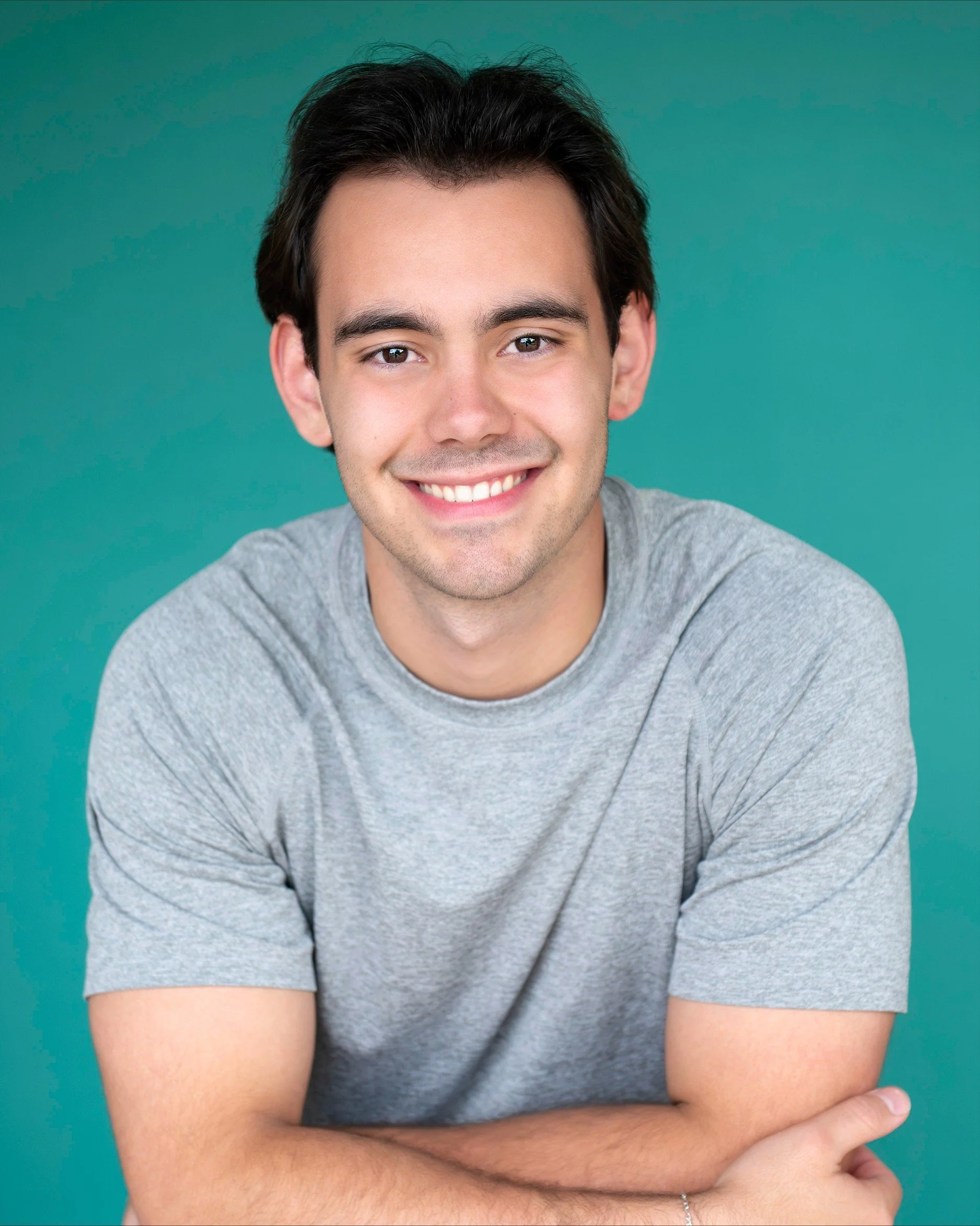 Grey Headshot Taylor Stephens.jpg