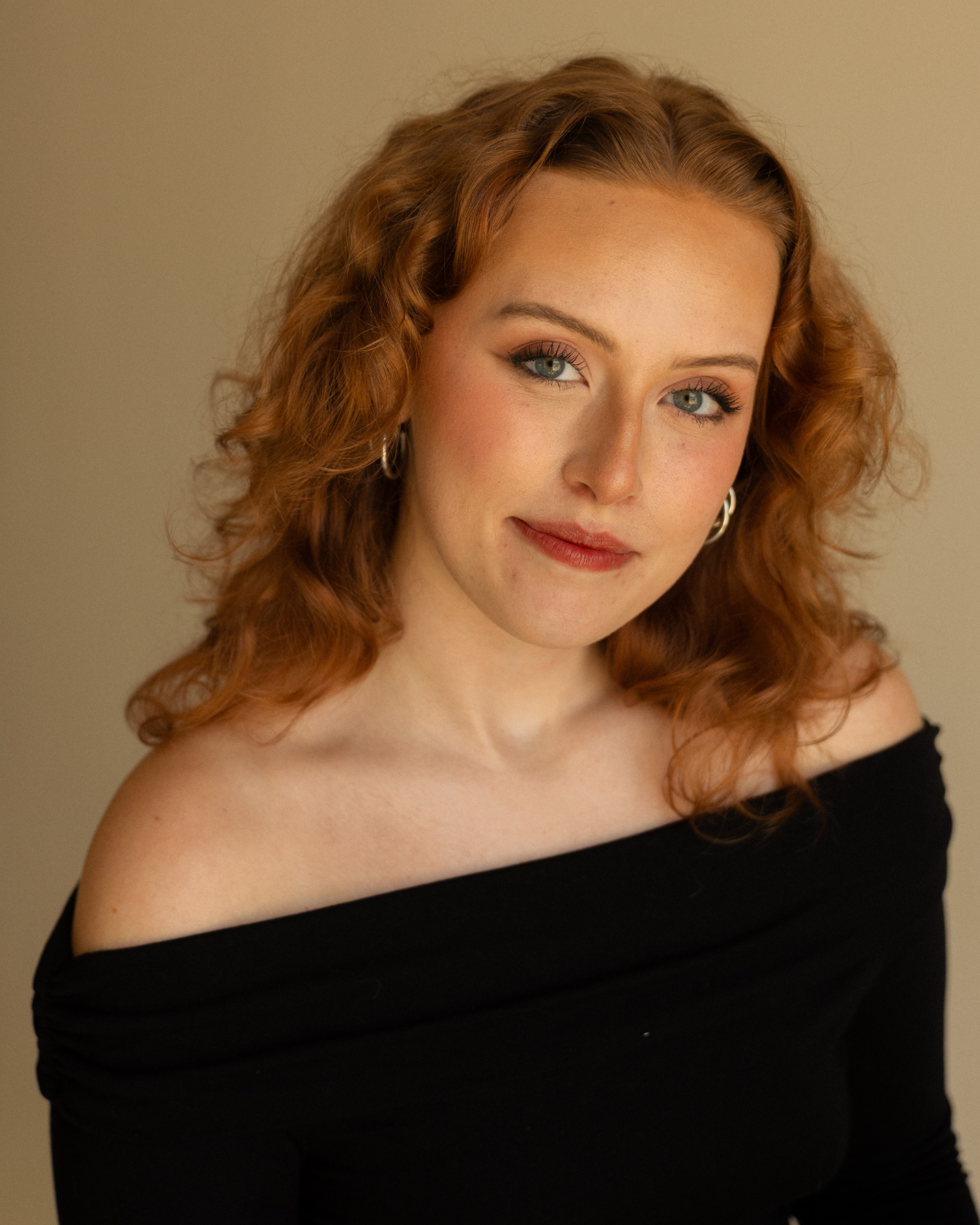 Headshot 5 Maddy Grimes.png
