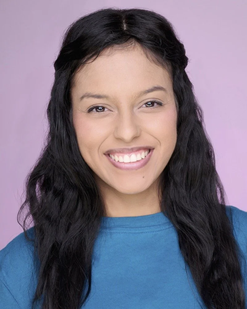 Headshot 4 Eva Harris.jpg
