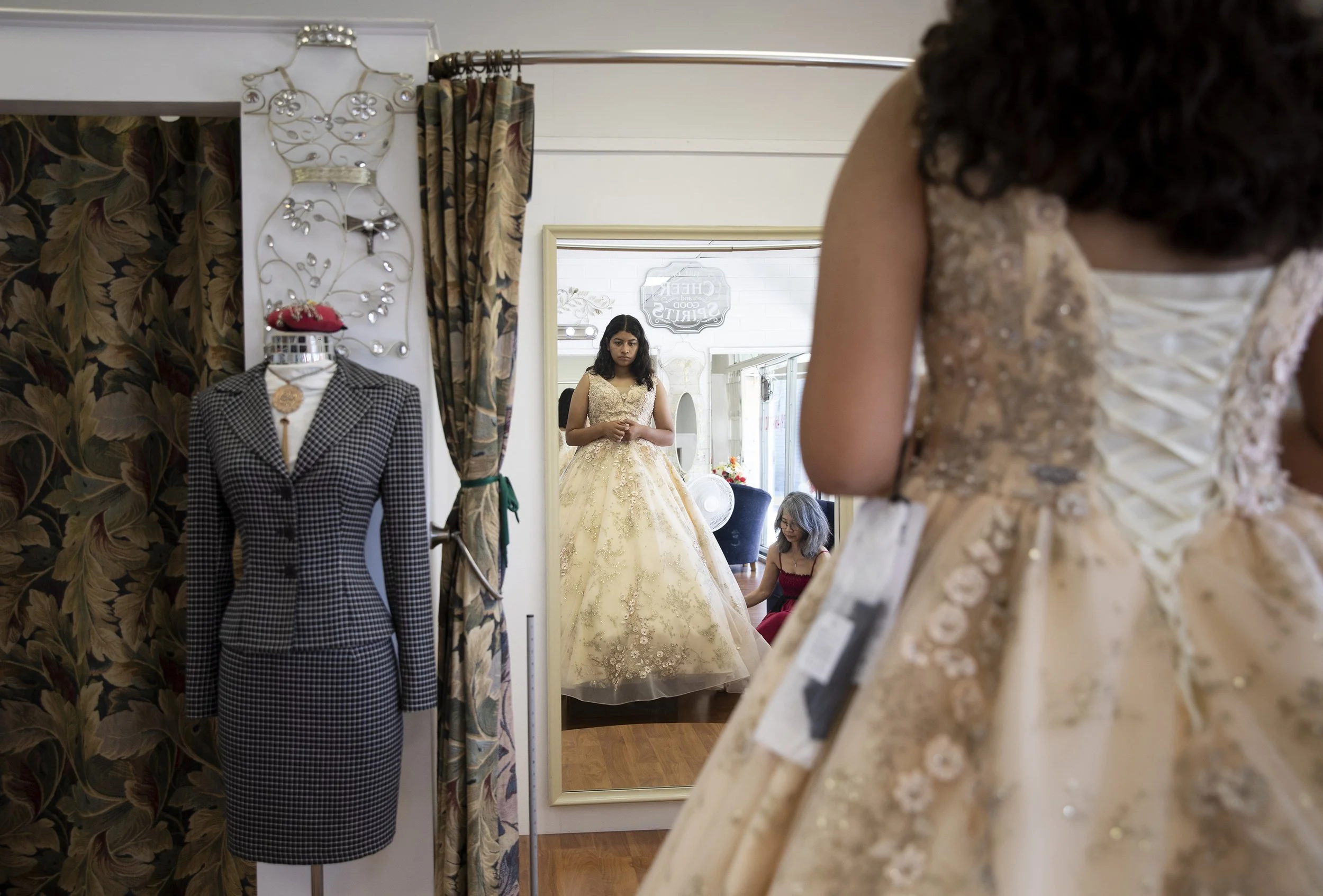  Jazlene Hernandez has her dress fitted at Fletcher Hills Alterations  on Saturday, Aug. 6, 2022 in El Cajon, CA.  Hernandez chose the first dress she tried on. “I just felt like myself in it,” Hernandez said.  