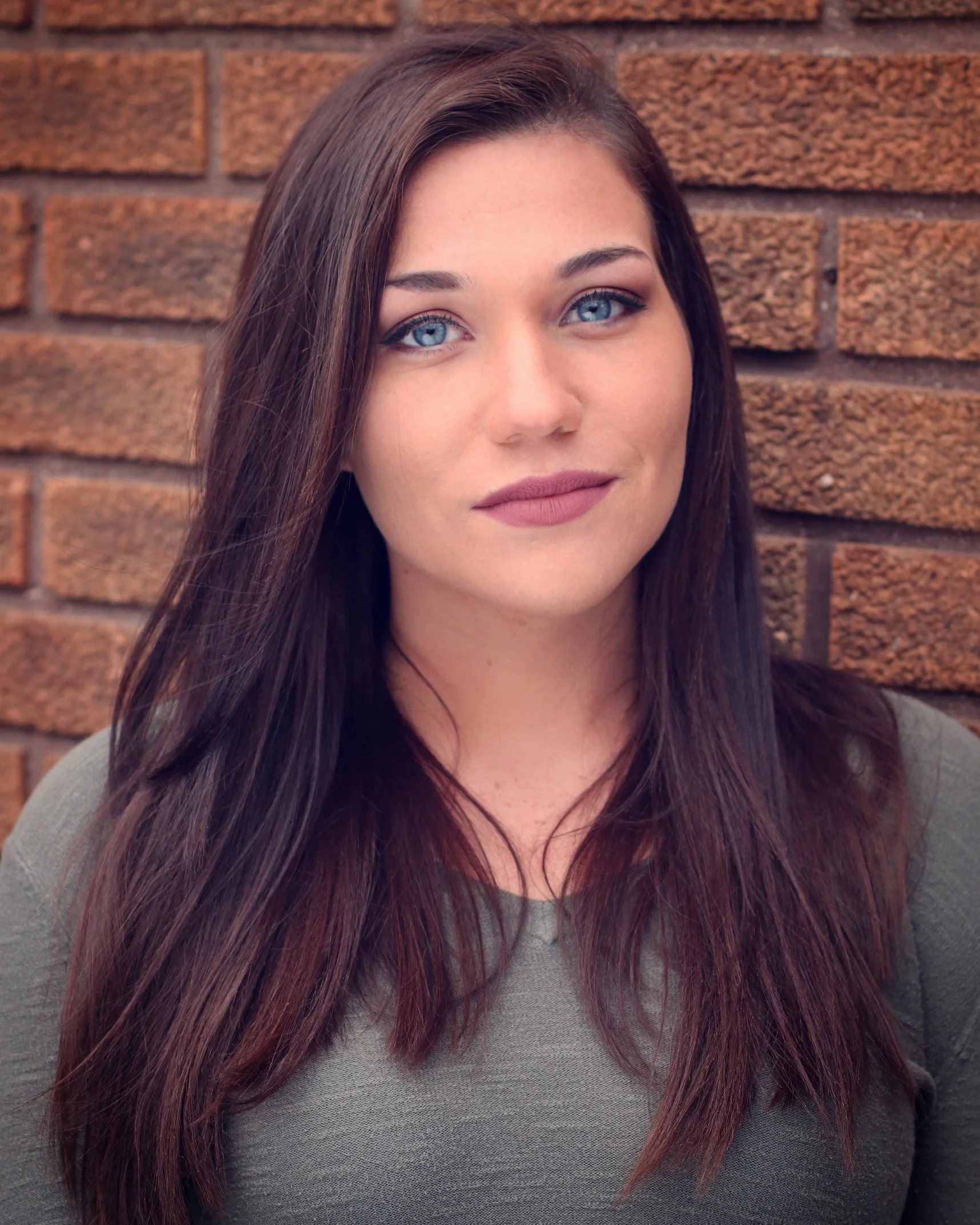 Headshot Mara Phelps