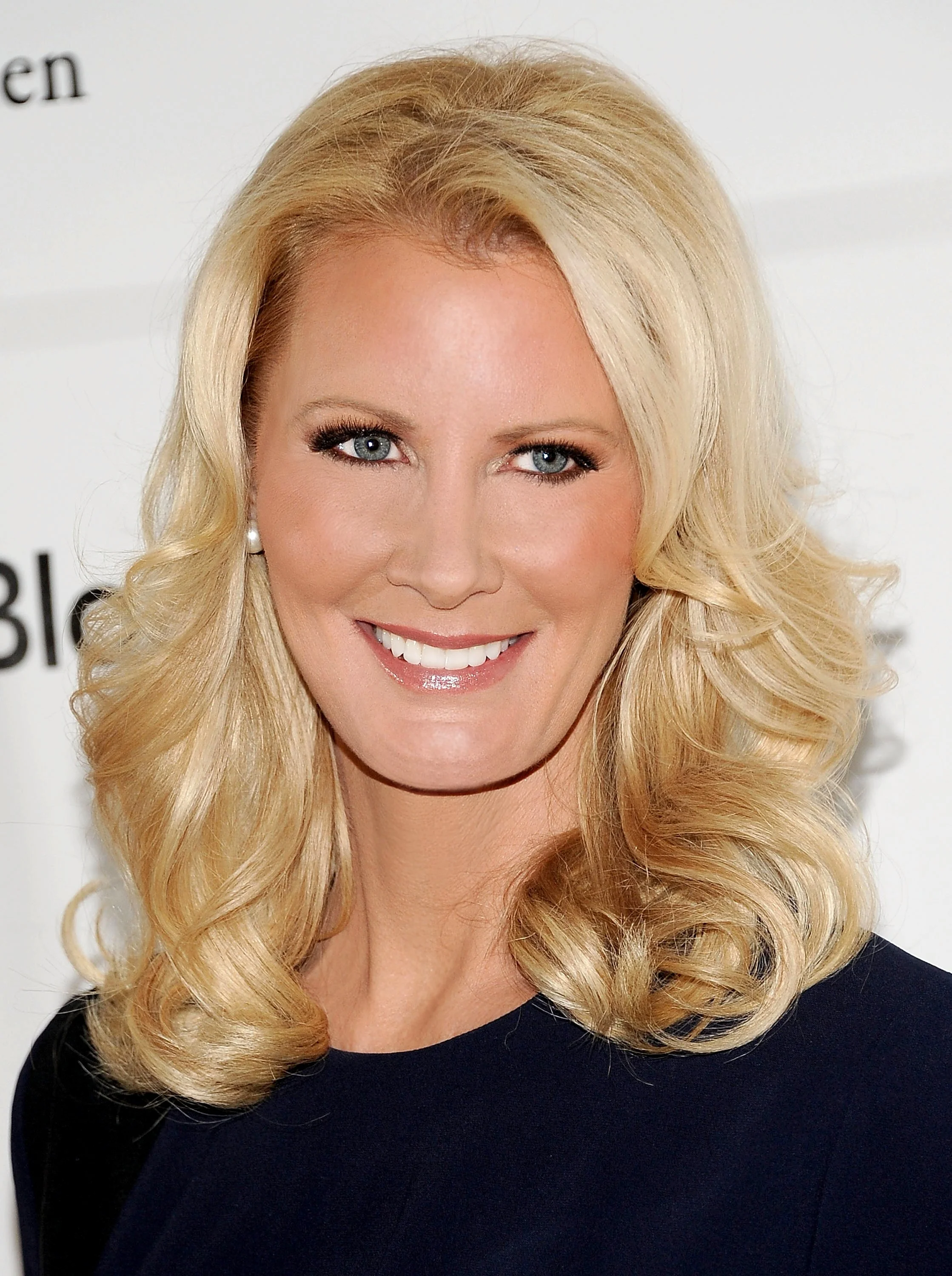 Sandra Lee Emmy Award-winning television host and bestselling author