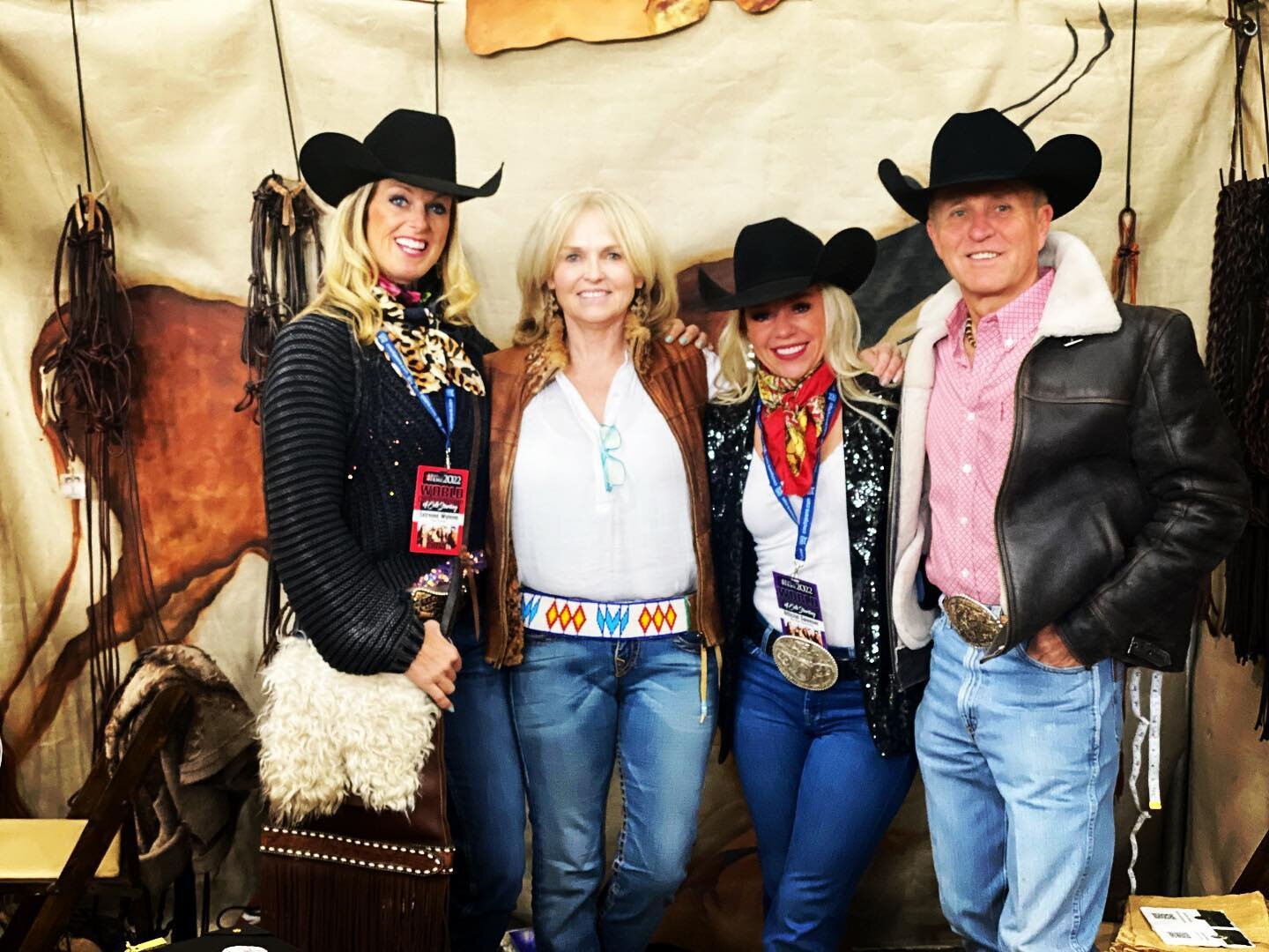 In Leather Horseman booth at Road to the horse 22. With my new buddies-the super ⭐️&lsquo;s.  Wylene Wilson, Jody Brooks and Tommy Garland. Fun, 🤩
.
.
.
.
#roadtothehorse2022 #roadtothehorse #xtremewylene #leatherhorseman #jwbrookscustomhats #aqha #