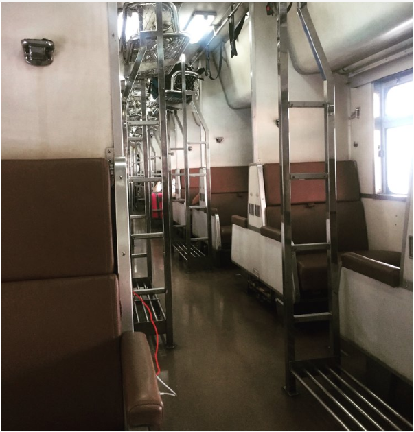 Travel days: 2 cities and an island in 48 hours