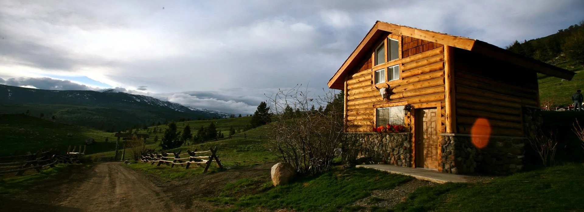 Unique Lodging Cabins Vacation Rentals Yellowstone National Park