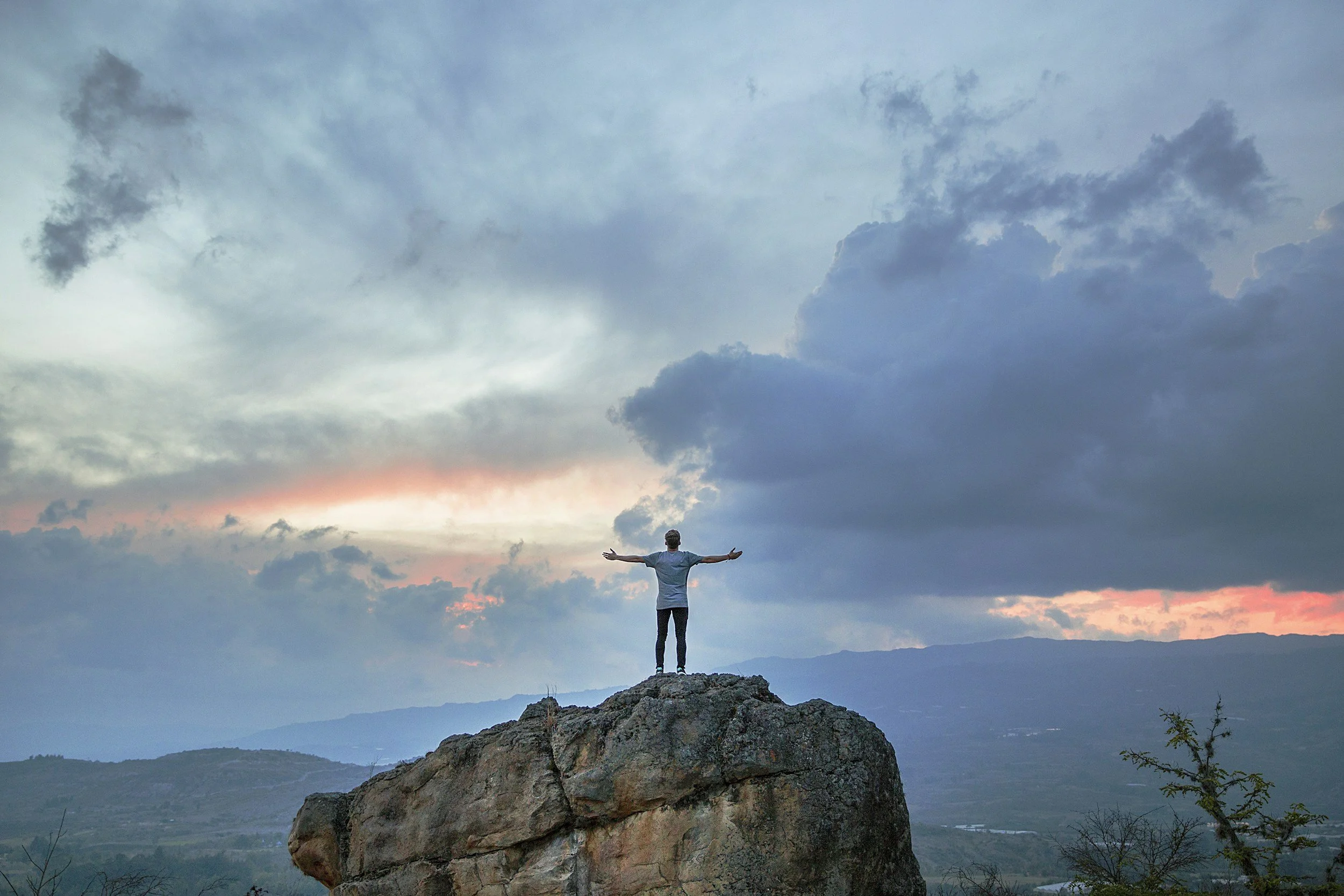 To the Praise of His Glorious Grace (Ephesians 1:6)