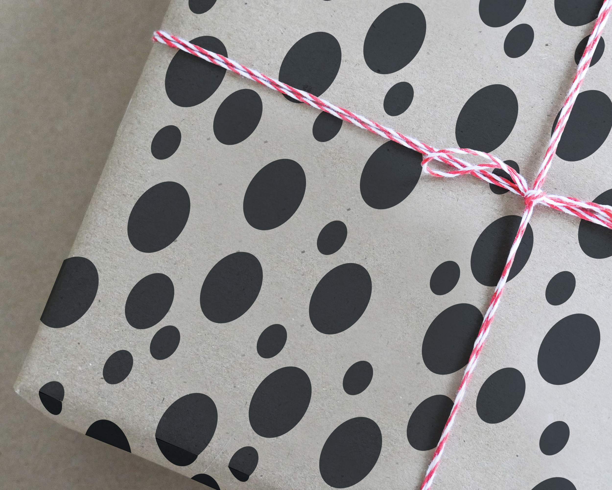 wrapping paper product fascination dots.png