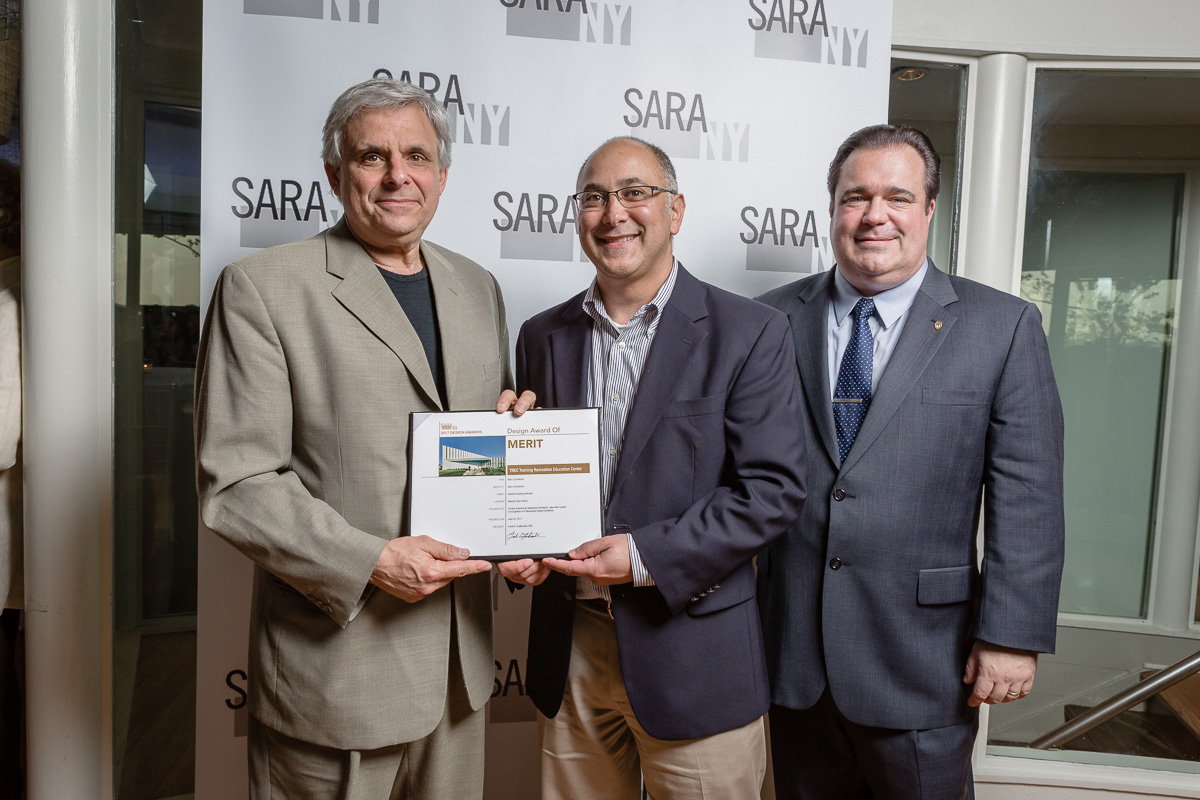 SARANY_Design_Awards_170620_9458.jpg