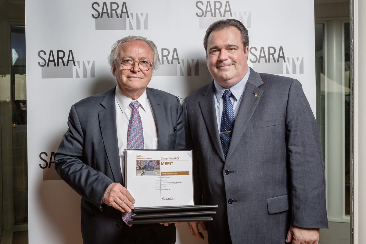SARANY_Design_Awards_170620_9468.jpg