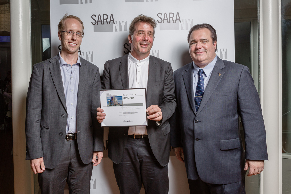 SARANY_Design_Awards_170620_9495.jpg
