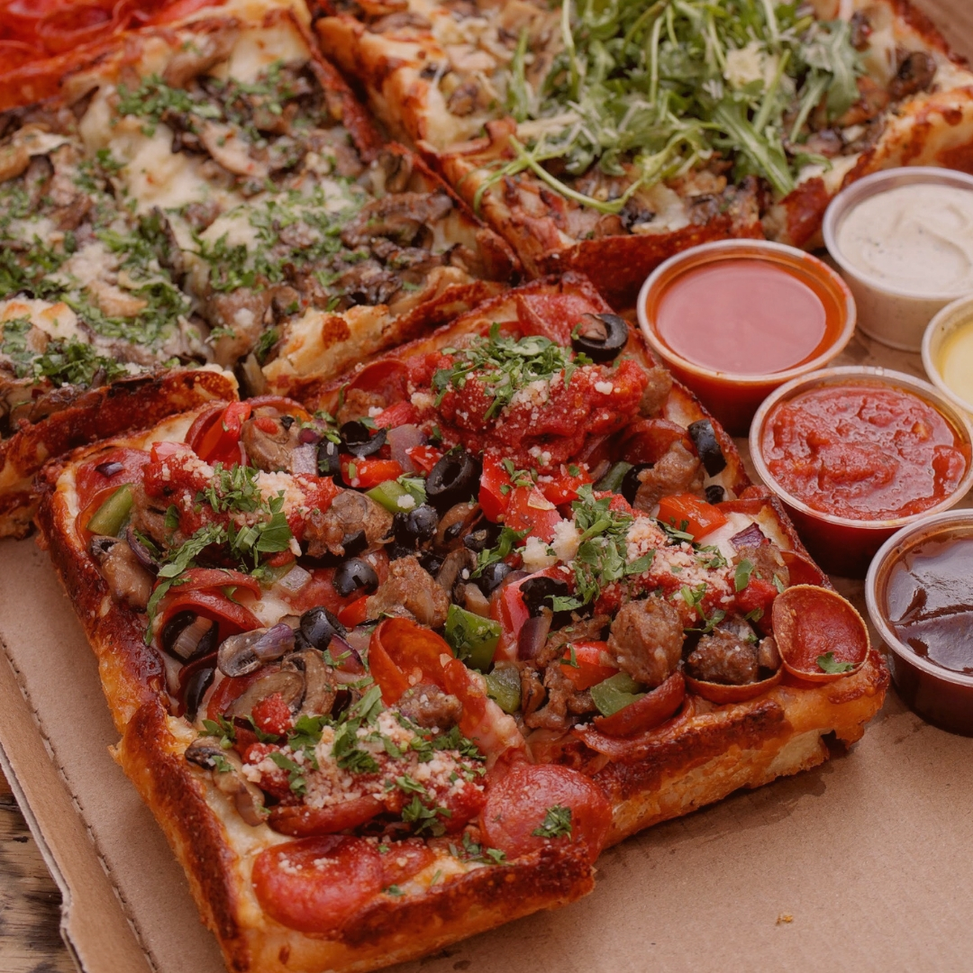 SantaAnaBestPizza.jpg