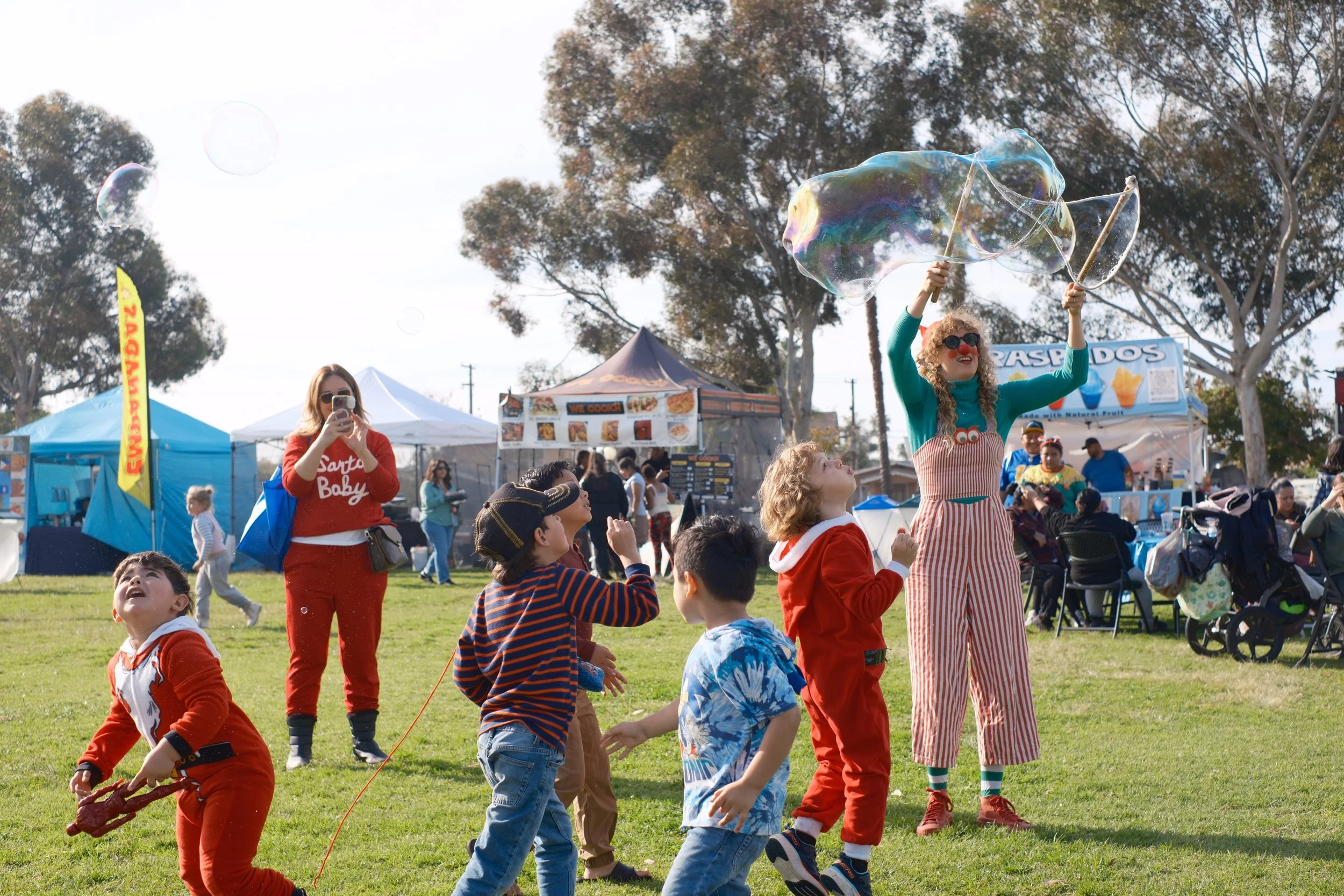 Winter Extravaganza 2025. Fern st. Bubbles.jpeg