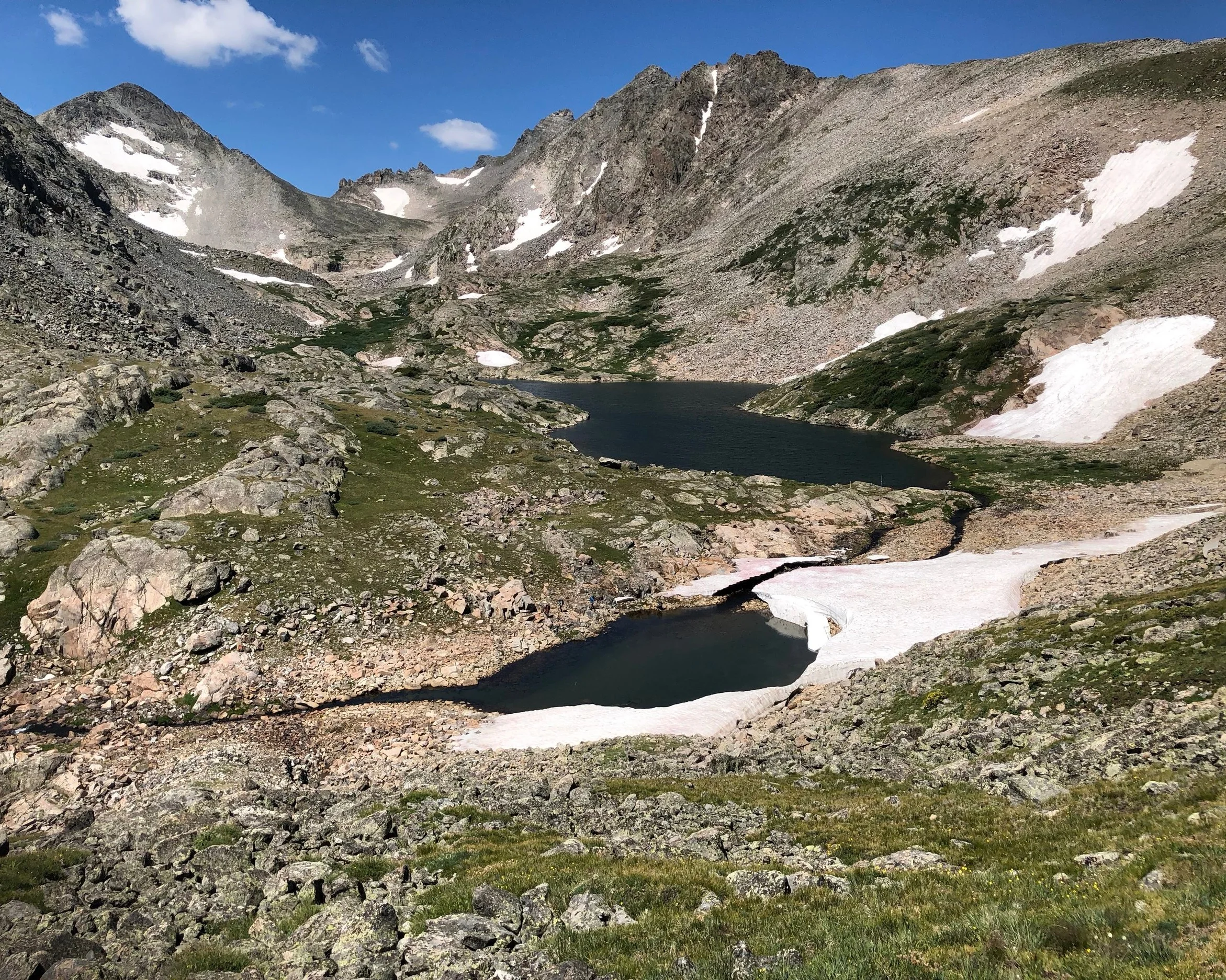 Green Lake 4 and up towards the Arikaree Glacier, Niwot Ridge. Lake crew near outlet. Credit: K. Suding