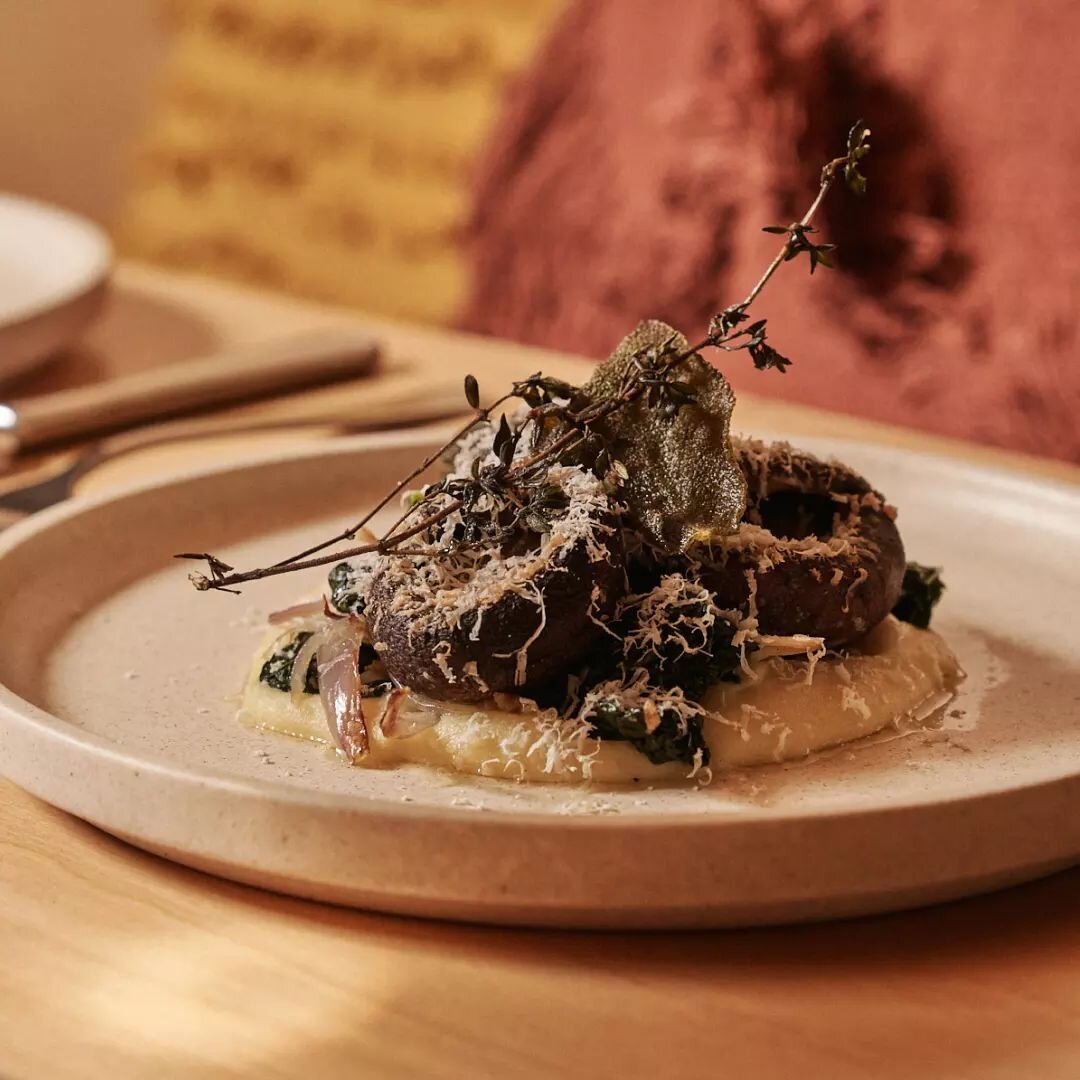 All eyes on our Truffled Swiss Brown Mushroom dish🍴

Ours is creamy, rich and bursting with flavour.

Available on our lunch menu from 12pm till 3pm.

#TheVillager #MtBuller #TheVillagerMtBuller #TruffledMushroom #Mushroom #MushroomDish