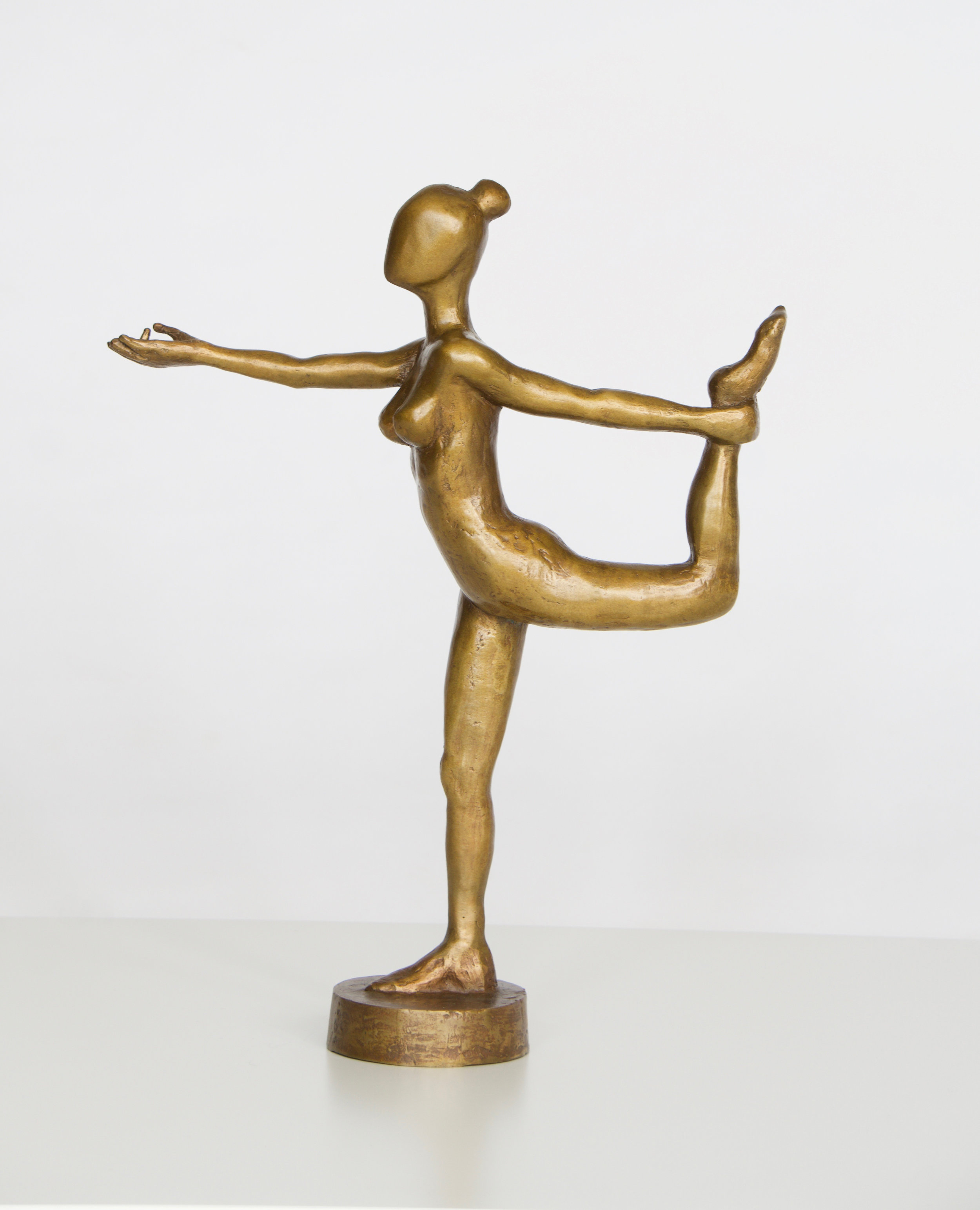 yogadancer brzpatina.jpg