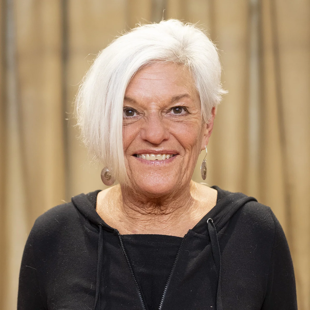 Elizabeth Bryson.jpg