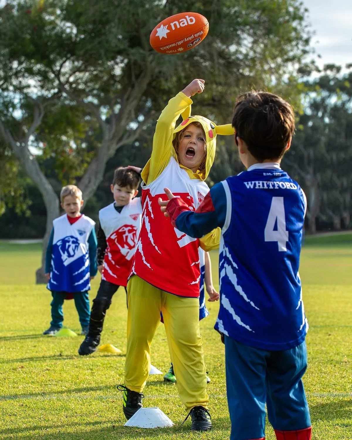 All of our @aflauskick kids had so much fun last weekend!
Thank you to Dani and Ali our Auskick Co-ordinators who worked tirelessly behind the scenes to bring the day together.
Thank you also to those that made the effort to dress up and donate to su