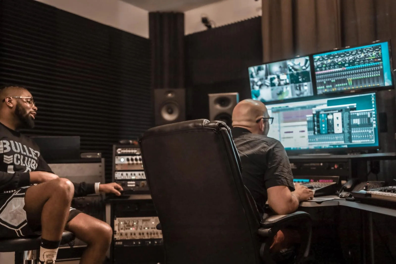 Behind The Scenes: Back in the Studio (Video)