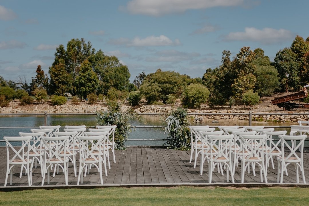 How's this for a ceremony location? On the Deck over looking the lake at Sabina 🌞

@placeoflove.photoandfilm @sabinariverfarm

#welovelove #fromthisday #wedding #southwestwedding #marrydownsouth #margaretriver #dunsborough #yallingup #busselton #dow