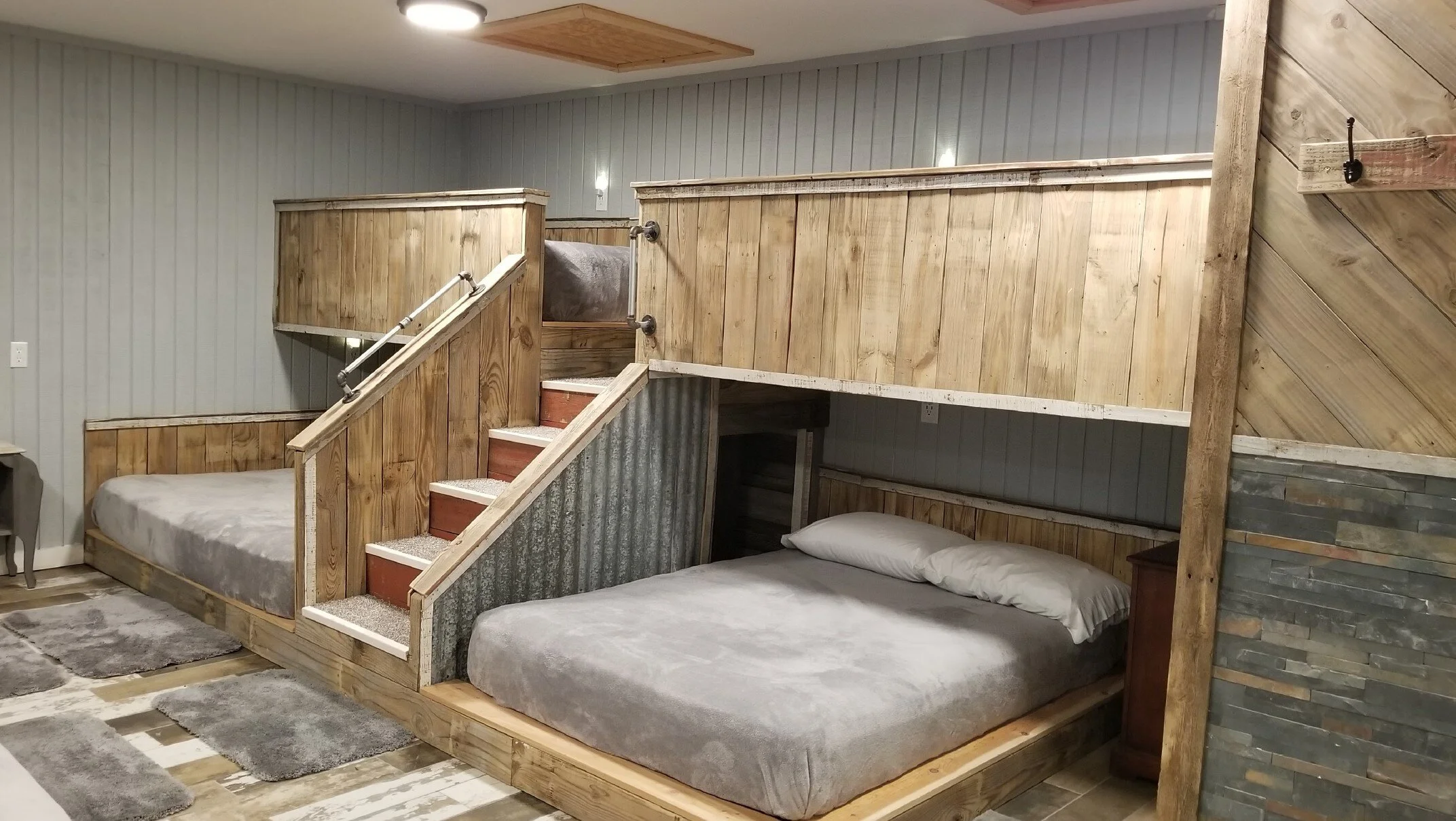 Bunk House Cabin — Wind Rose Retreat Bed & Breakfast & Retreat Venue