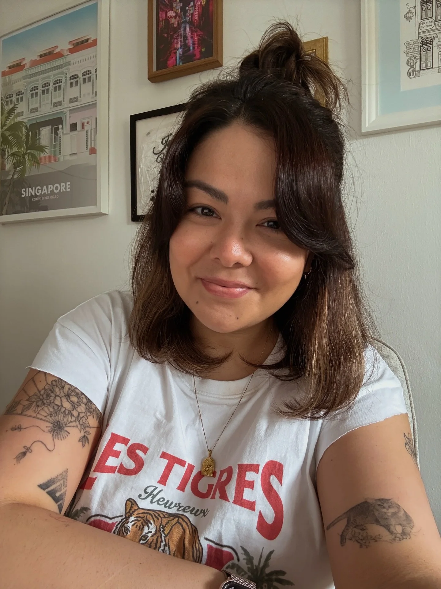 is there anything more &ldquo;new year&rdquo; than chopping all your hair off? 😬

3rd pic is the first selfie of the year i took after midnight on NYE when i thought my hair looked nice&hellip; and a week later, i was over it 😂