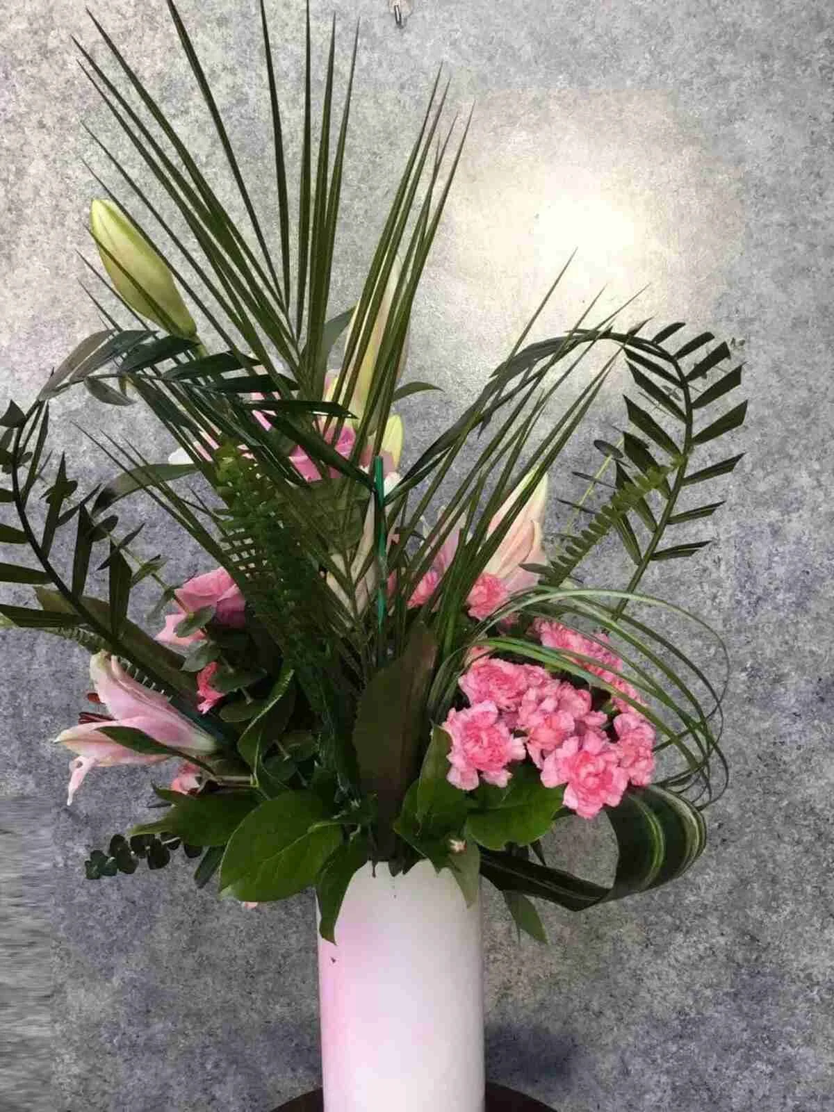 Sweet-heart-bouquet-marin-flowers_1_optimized.jpeg