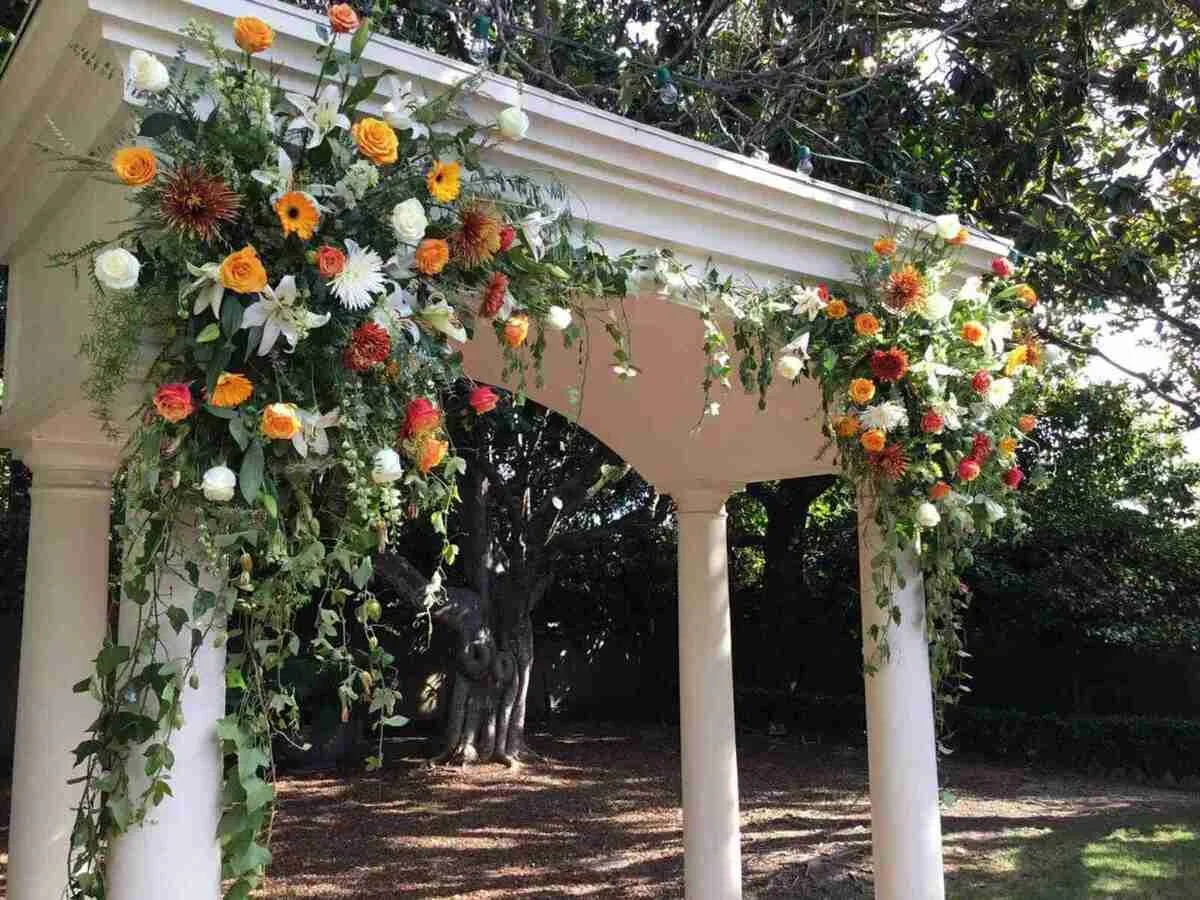 Wedding arch & gazebo Decoration & arch flowers in San Rafael & Marin County | Marin Flowers
