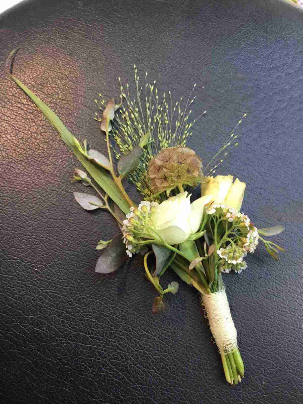 Wedding boutonniere | Marin Flowers