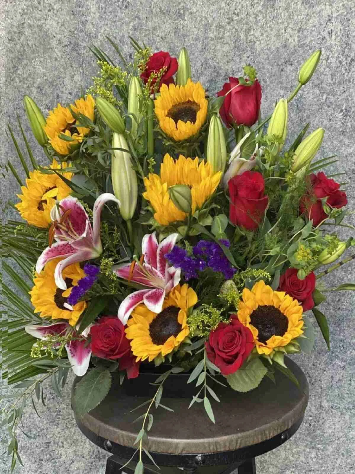sunburst-bouquet-marin-flowers_3_optimized.jpg