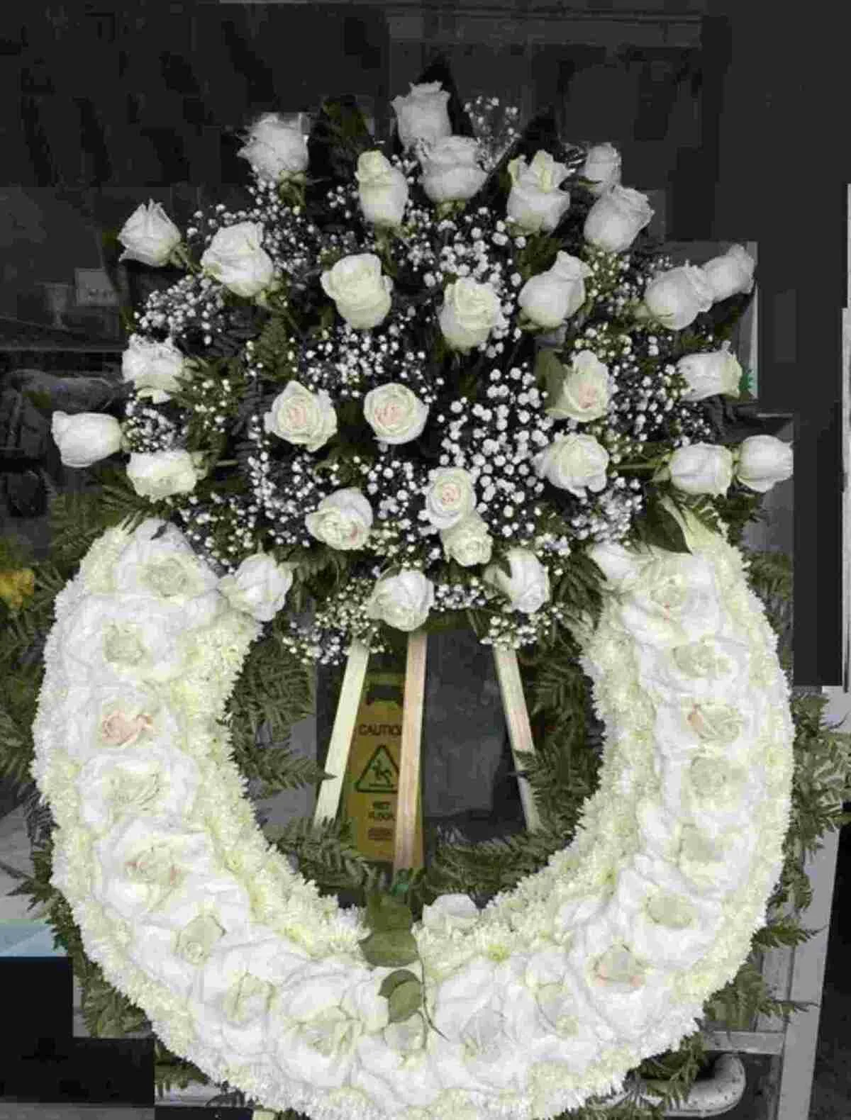 Classic Sympathy Wreath