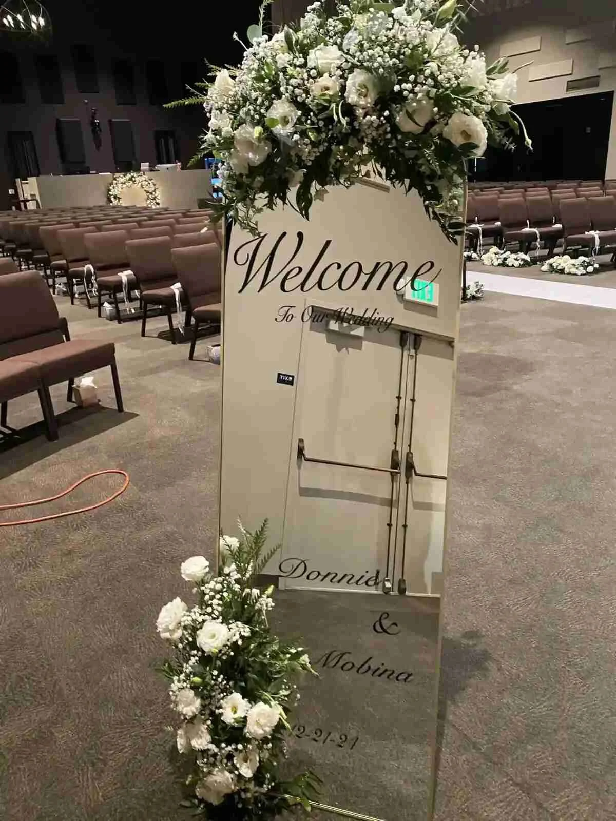 Welcomig sign | Marin Flowers