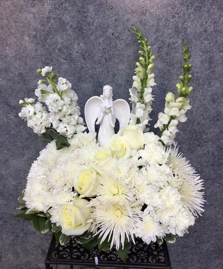 sympathy flowers delivery in Marin County by Marin florist.