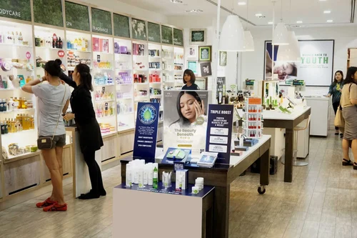 The Body Shop 18