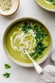 Broccoli Soup. Simple. Warming. Packed with greens and gut support. This soup is one of my go-tos when I feel like I&rsquo;m drifting out of routine or need something deeply nourishing without overthinking it.
With ingredients like garlic, bone broth