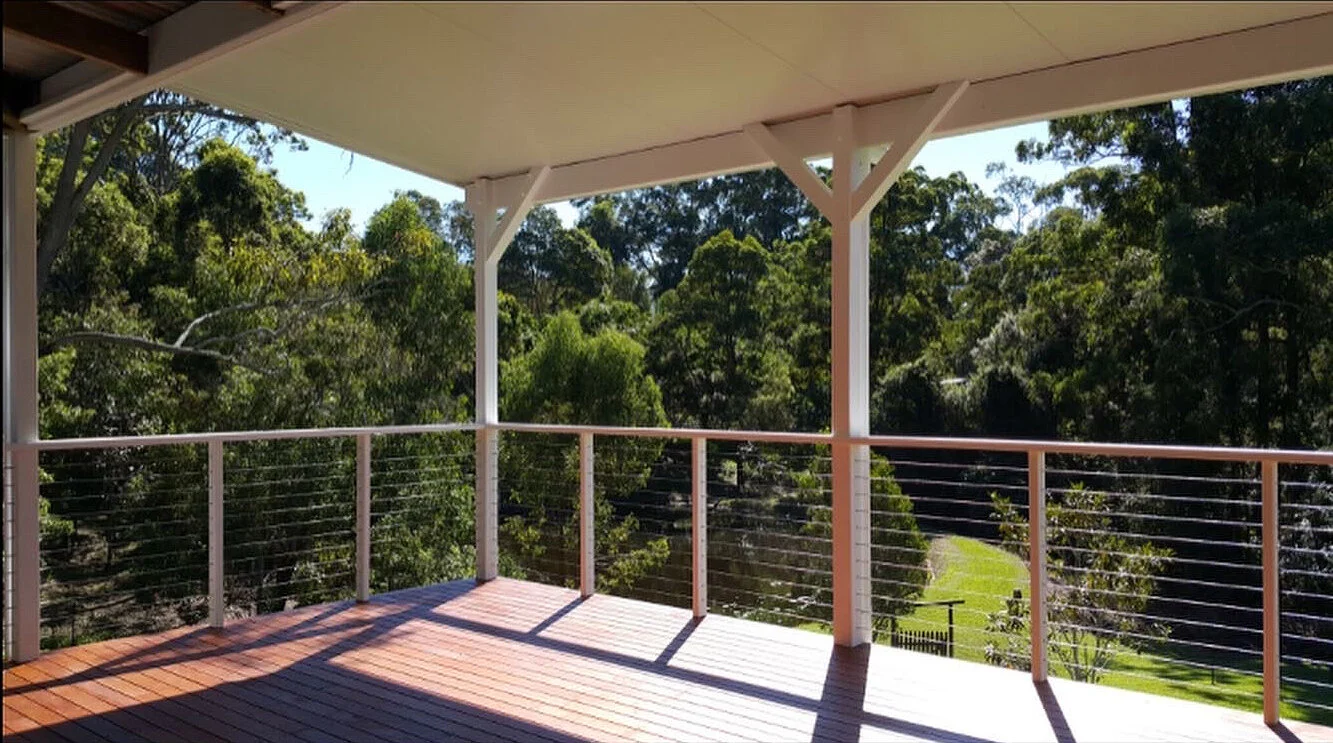 Deck builder on the Sunshine Coast