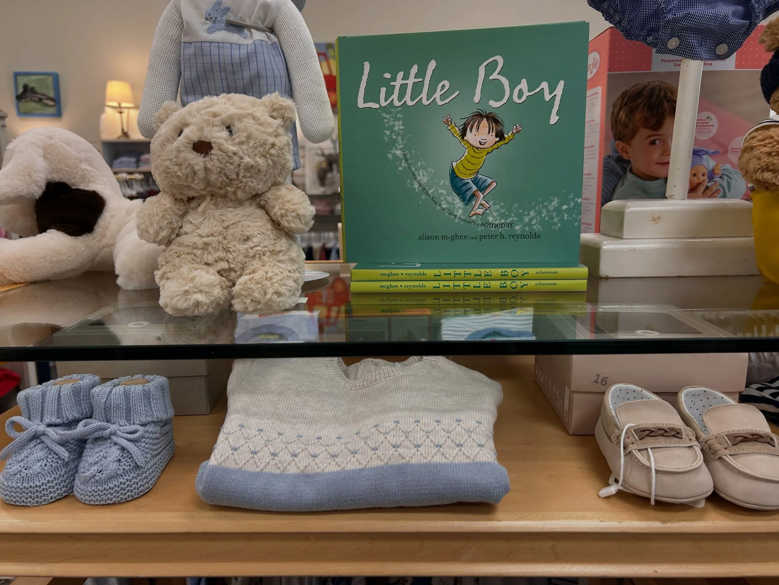 Fun things to check out on a &ldquo;Shopping Saturday&rdquo;&hellip; cute Fall clothing and lots of fun gift ideas! 
(Obviously complimentary gift wrap on all purchases) 🛍️🎁
.
.
#childrensshop #childrensshopatl #shopsmall #shoplocal