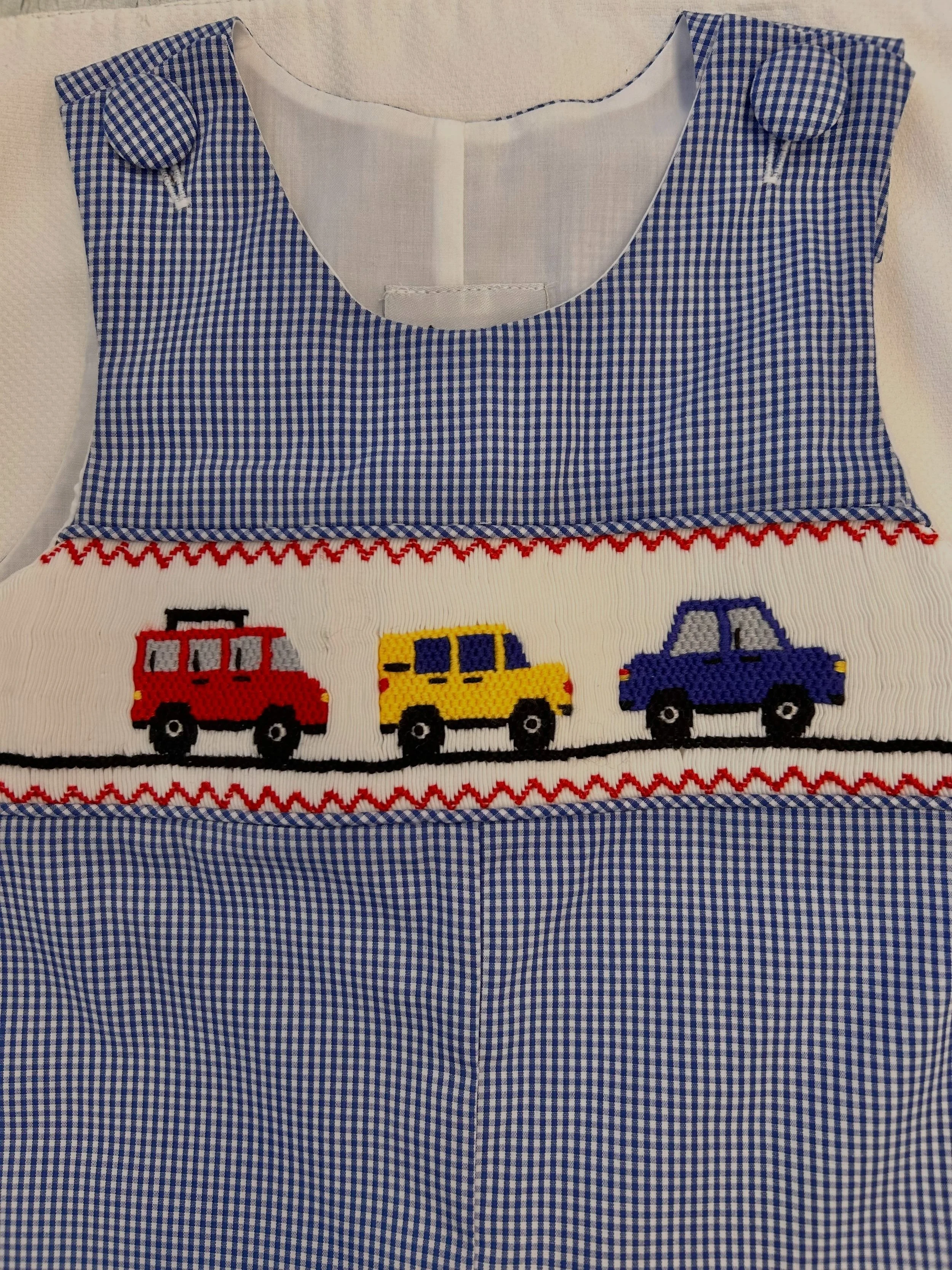 Smocking! 
A &ldquo;need&rdquo; for every little southern baby&rsquo;s wardrobe.
.
.
#childrensshop #childrensshopatl #smocking #southernbaby #shoplocal