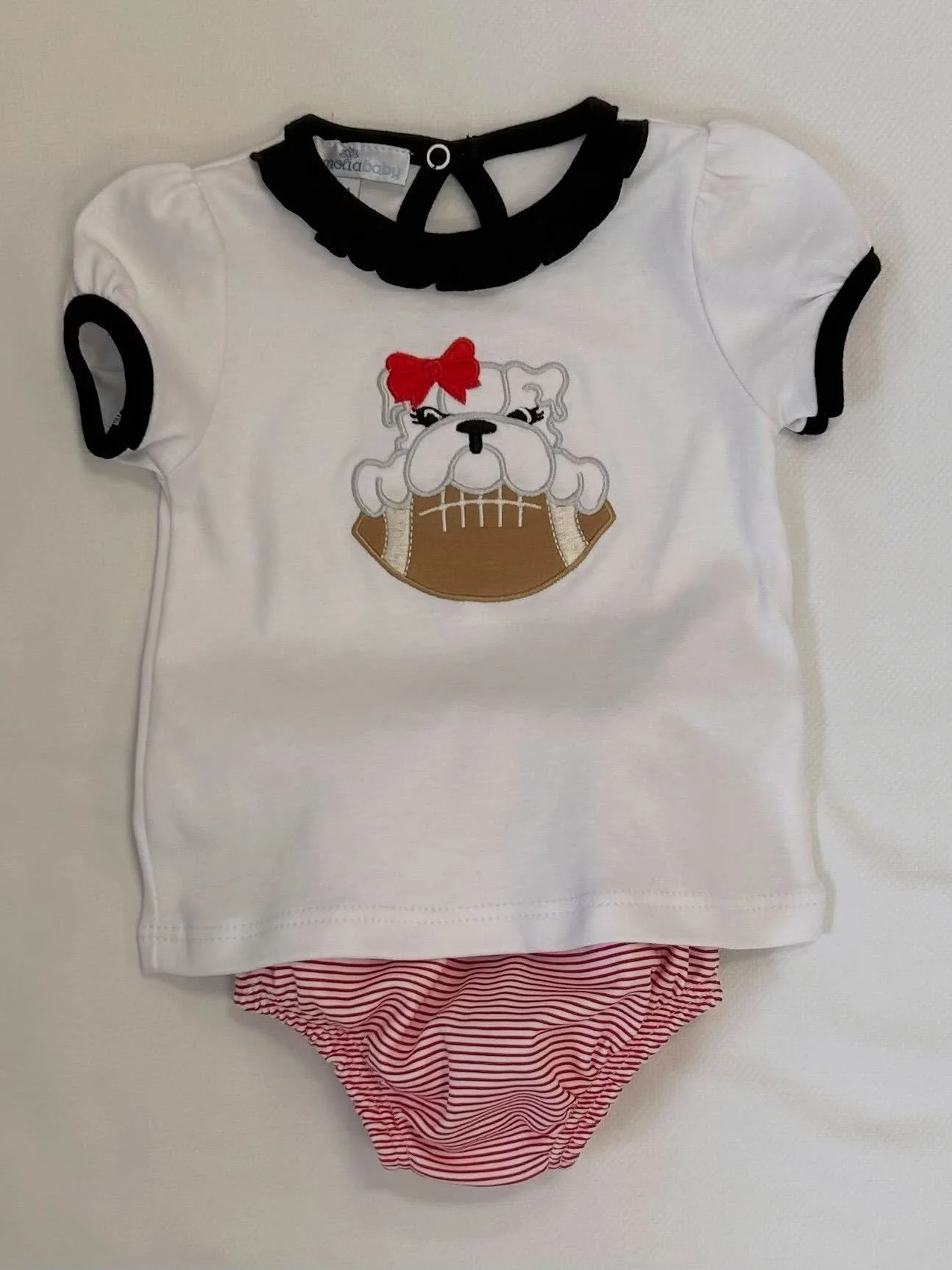These cute pieces snuck in just in time for this weekend&rsquo;s game. Your little ones will be the cutest bulldogs at the party (or at the game!)
.
.
#childrensshop #childrensshopatl #ugabulldogs #magnoliababy #shoplocal