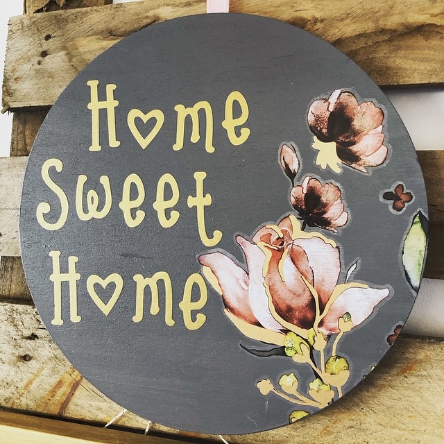 Busy few weeks but lots of new goodies in the shop, always nice to have some small project pieces to do in a spare hour! Workshop promo piece... #watchthisspace #justlikehome #redcar #shoplocal #plaque #generalfinishesmilkpaint #driftwood #redesignwi